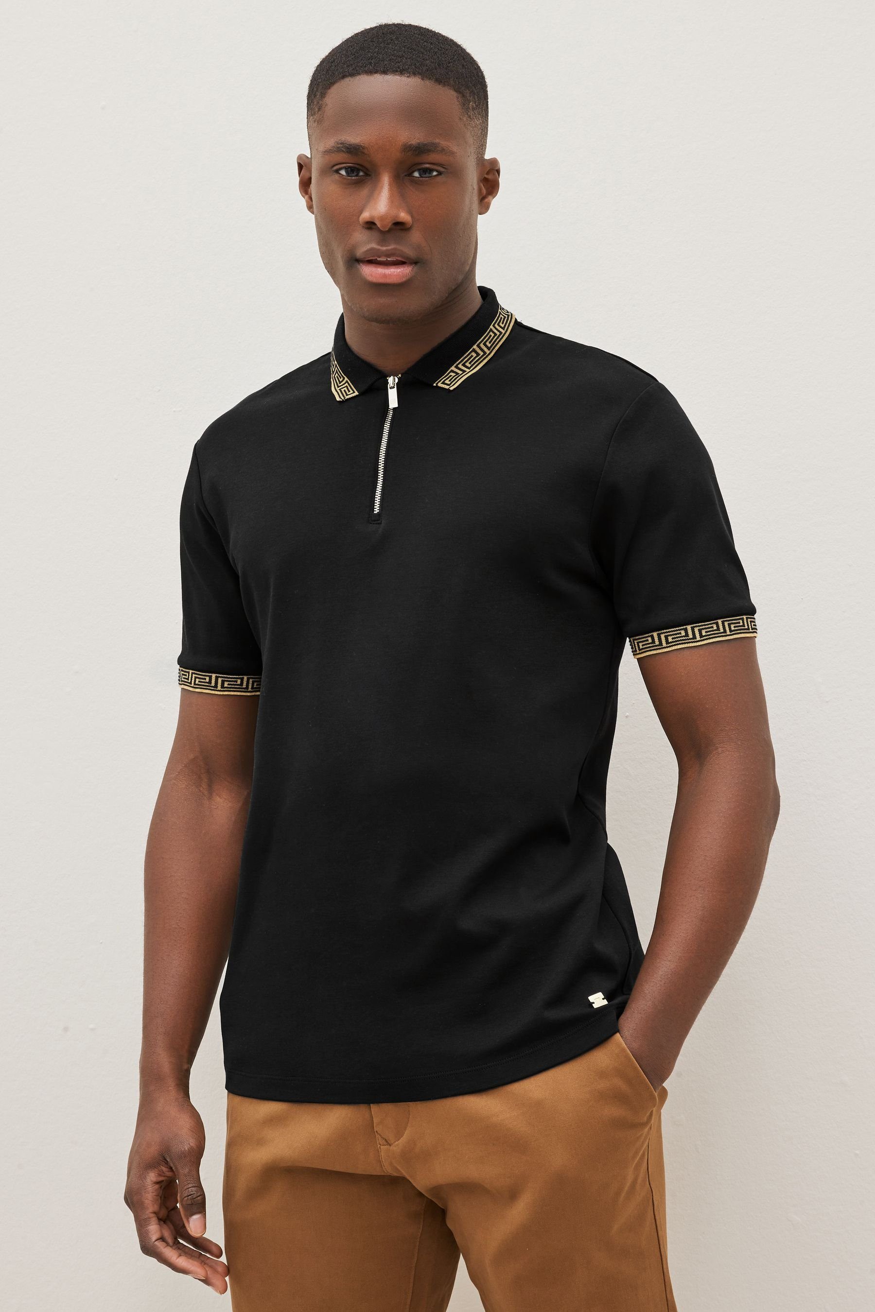 Collar mit Regular Pikee-Poloshirt Poloshirt (1-tlg) Next Black/Gold Fit Kragenstreifen im