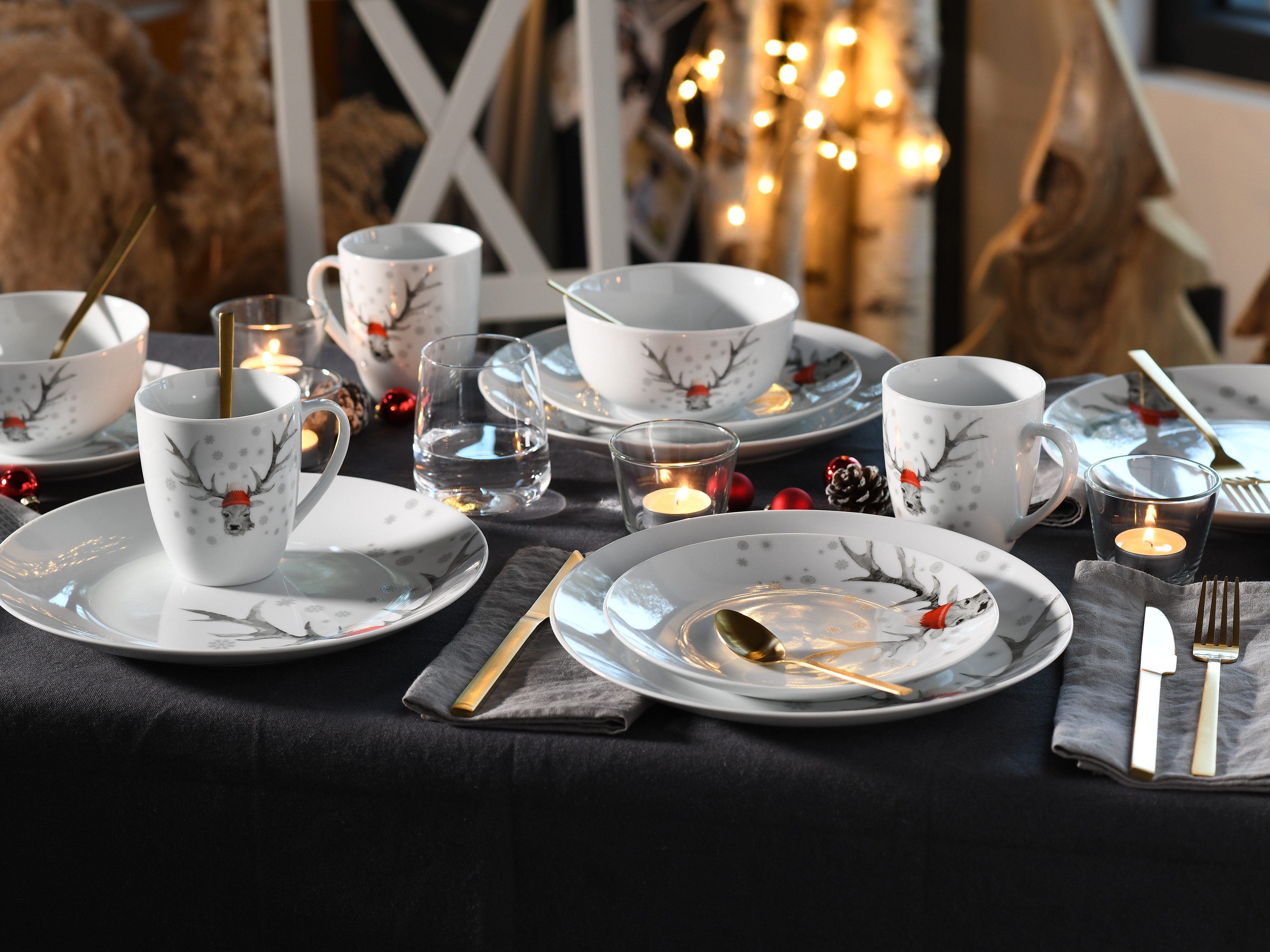 CreaTable Frühstücks-Geschirrset Hirsch, Frühstücksset 18-tlg (18-tlg), 6 Personen, Porzellan, Winterdekor, Hirschmotiv