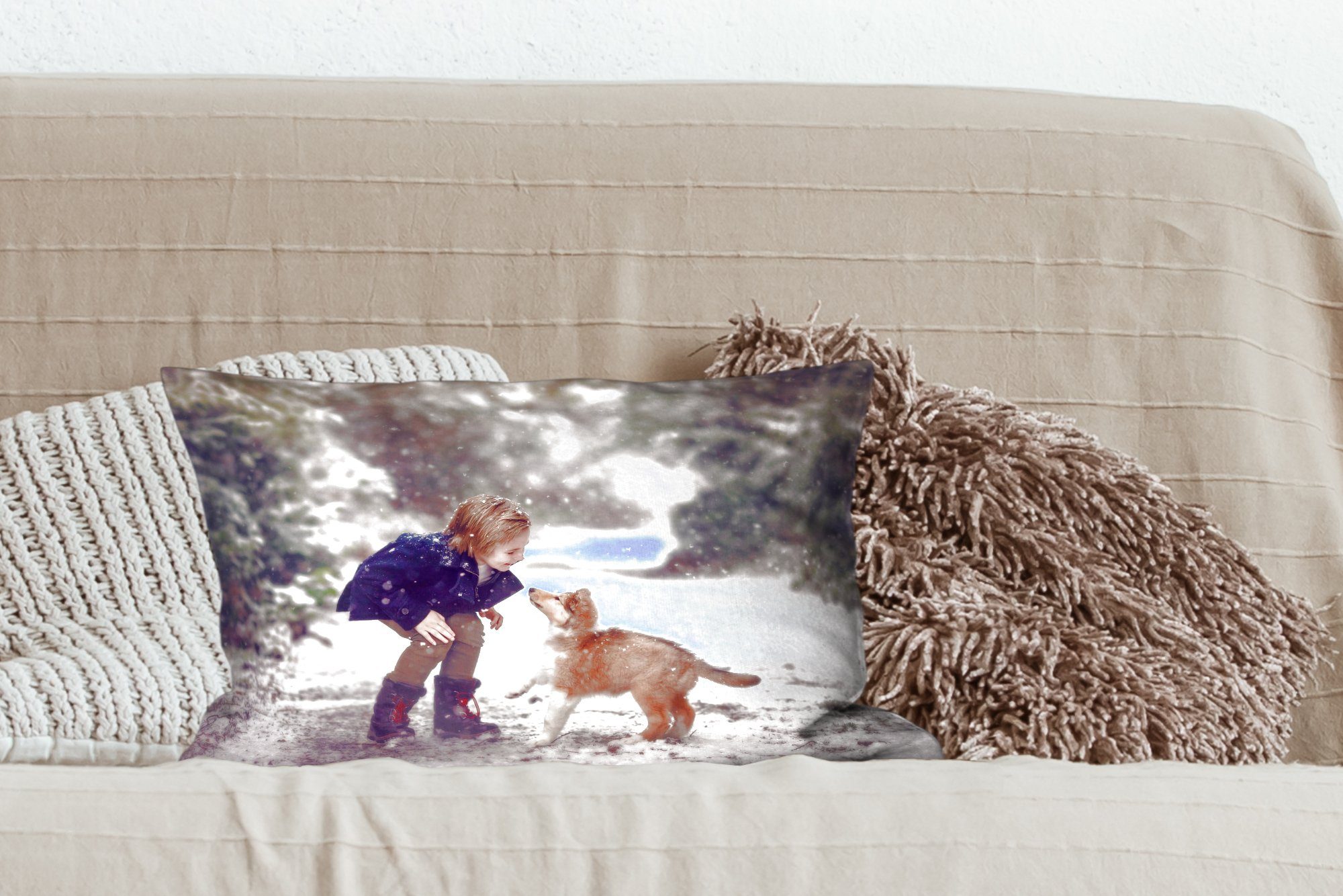 Dekokissen - Wohzimmer Schlafzimmer Hund Kind Dekoration, Zierkissen, MuchoWow Schnee, mit Dekokissen Füllung, -