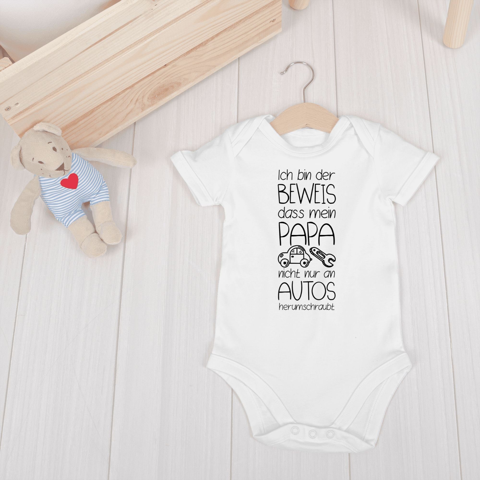 Shirtracer Shirtbody Ich bin der Beweis dass mein Papa nicht nur an Autos herumschraubt Sprüche Baby