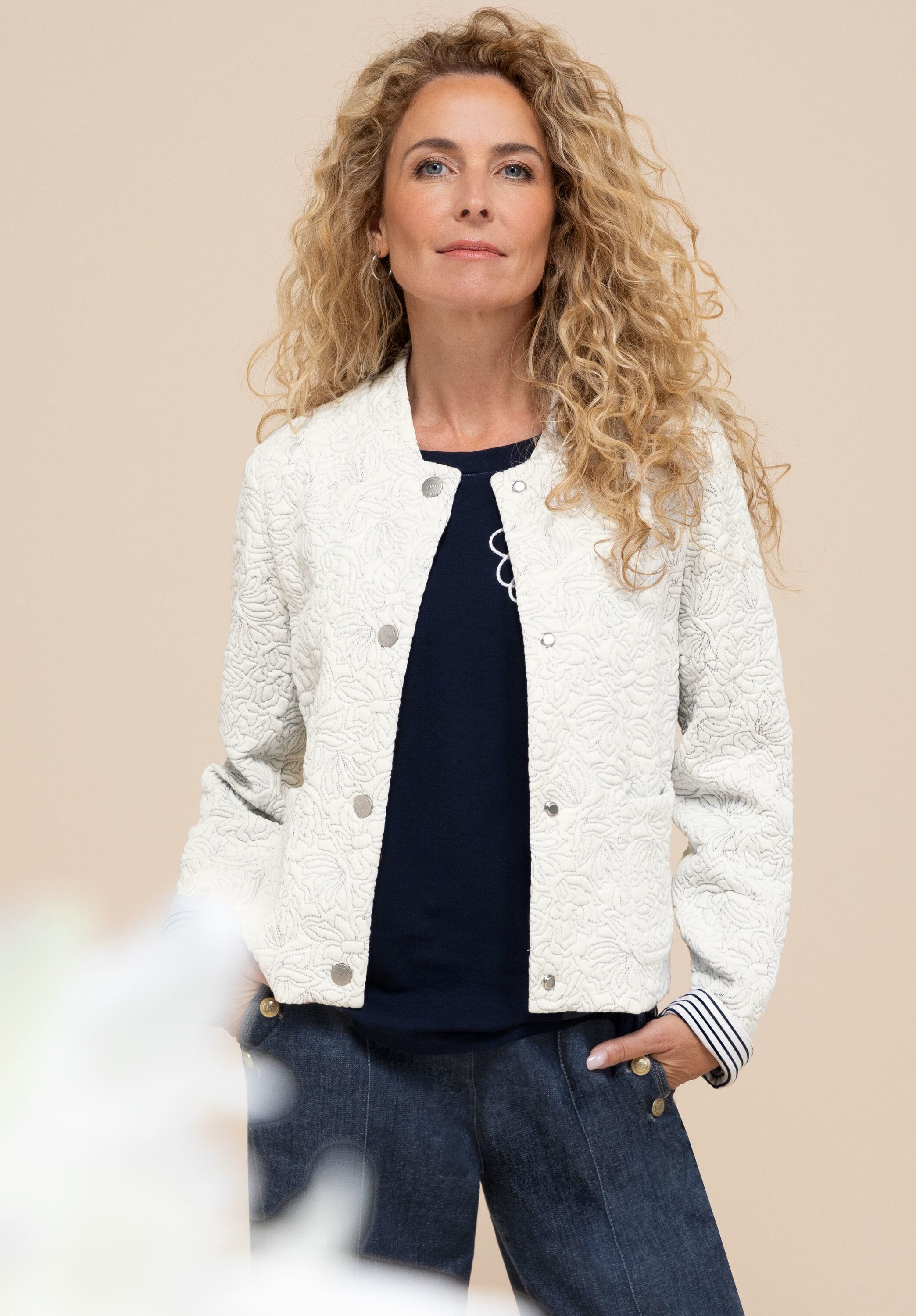 bianca Jackenblazer KATHI aus strukturiertem Jersey