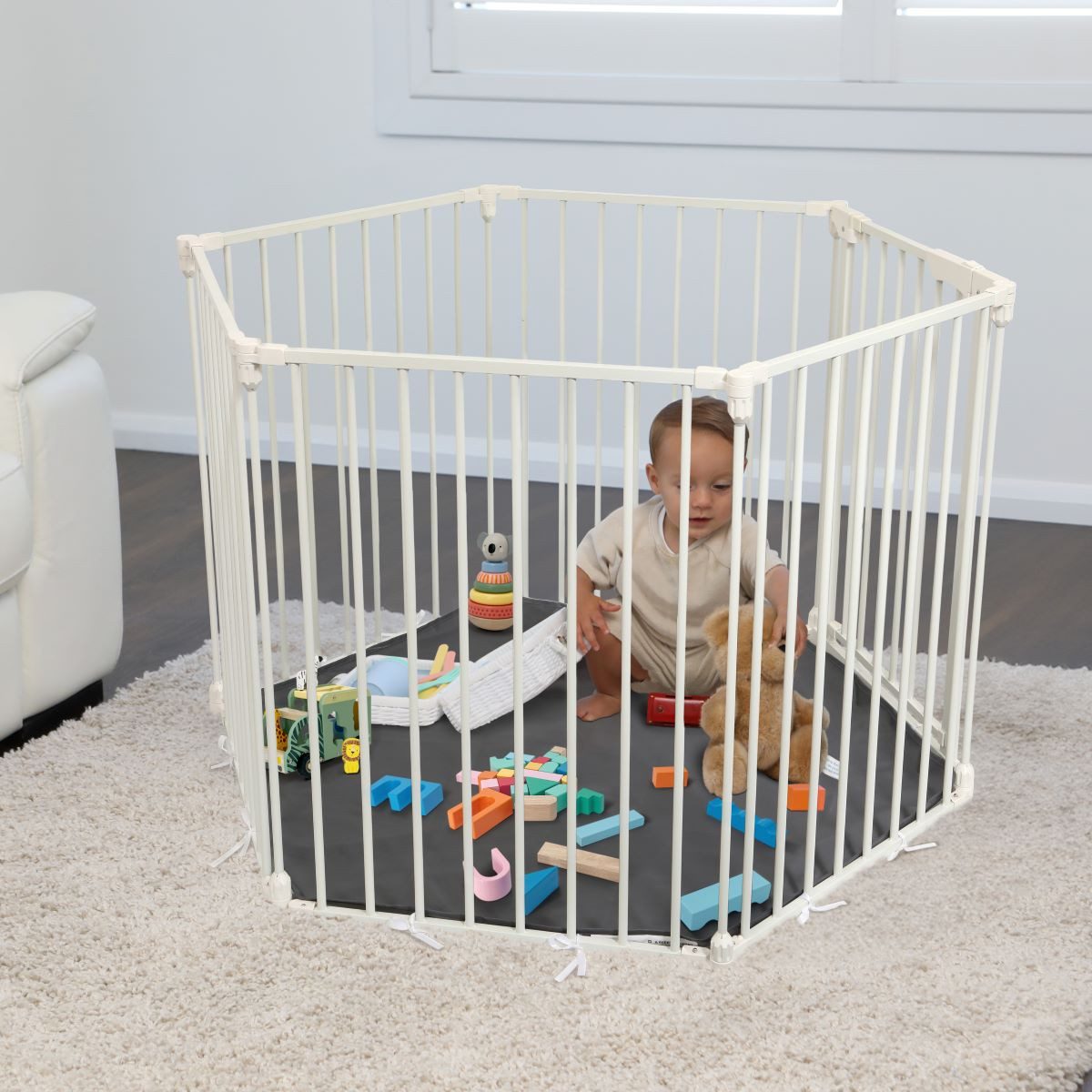 Dreambaby Laufgitter 3-in-1 Laufgitter, Türschutzgitter, Kaminschutzgitter, Laufstall weiß, flexibel und vielseitig Einsetzbar