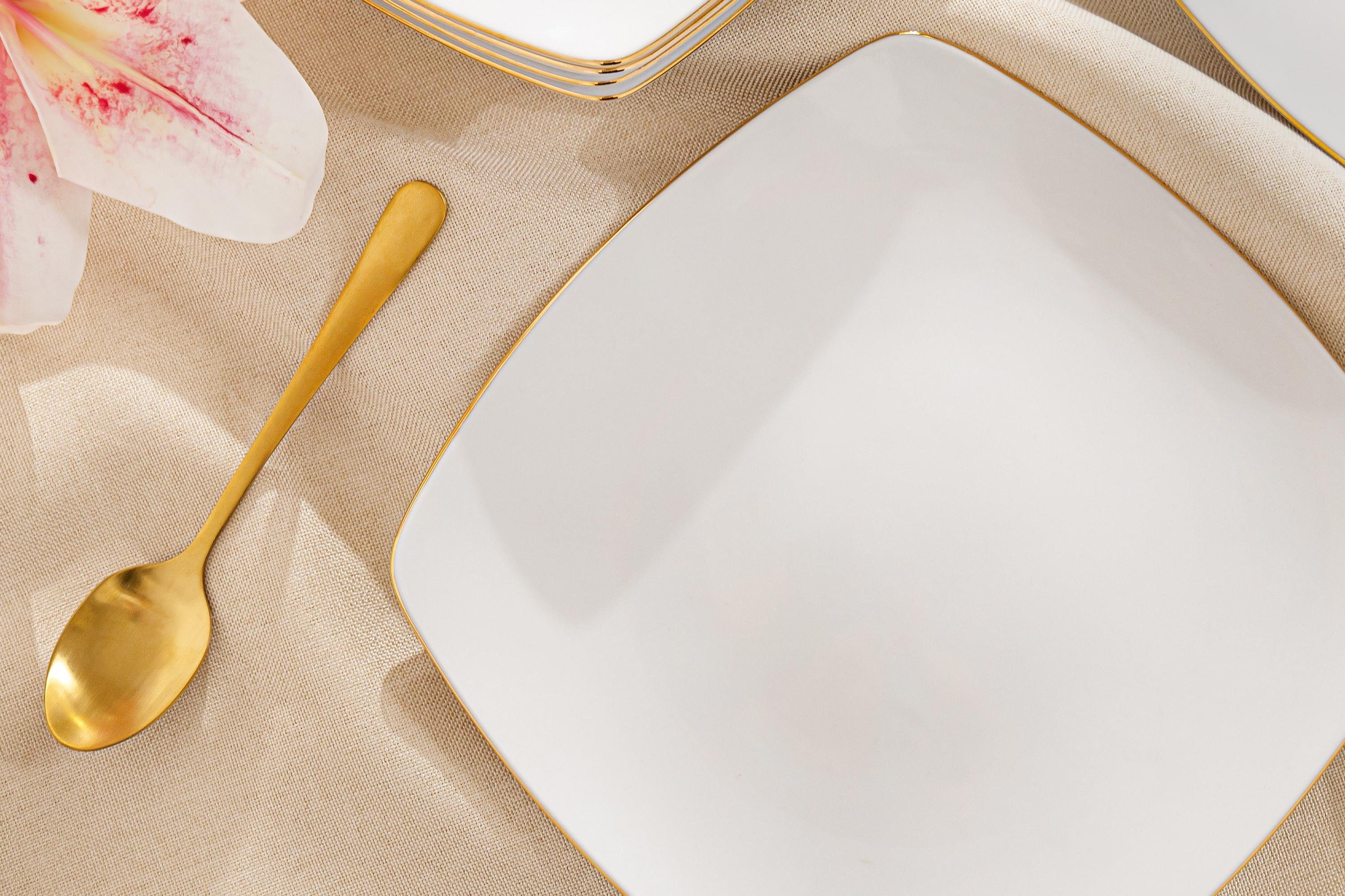 KONSIMO® Teller-Set CARLINA Dessertteller Geschirrset (6-tlg), 6 Personen, Porzellan, Handwäsche, quadratisch, Elegant