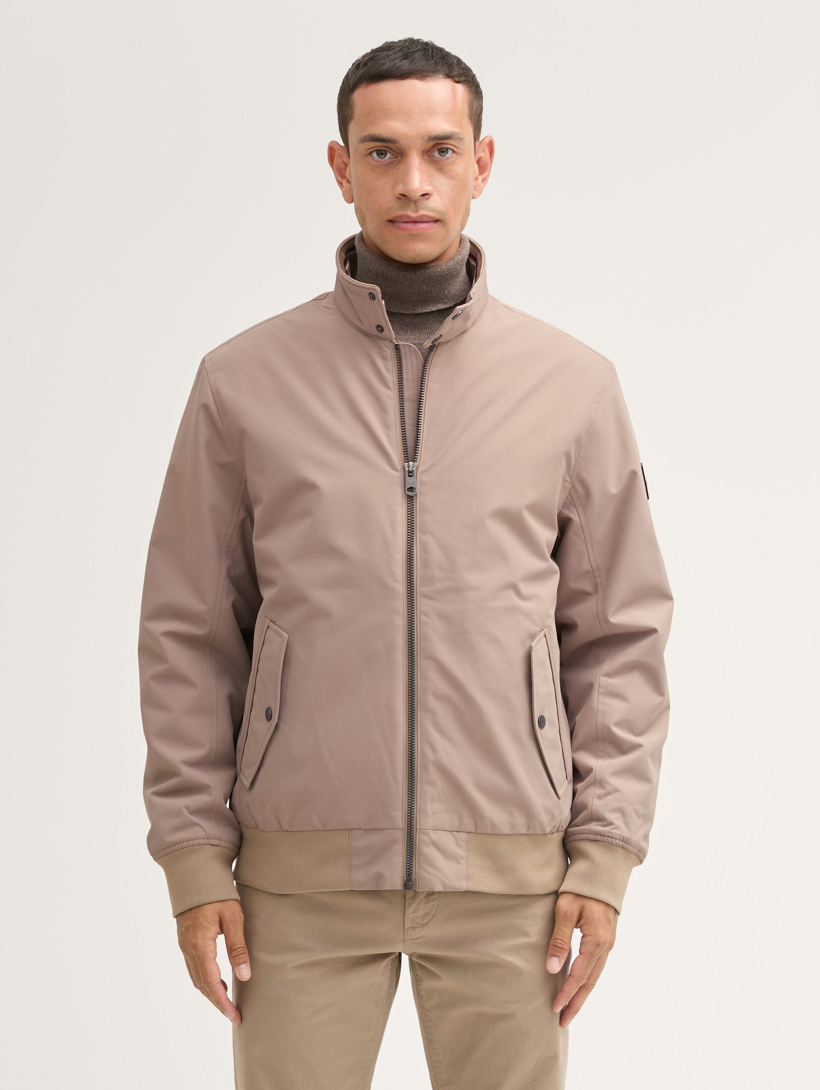 Outdoorjacke Jacke mit Stehkragen