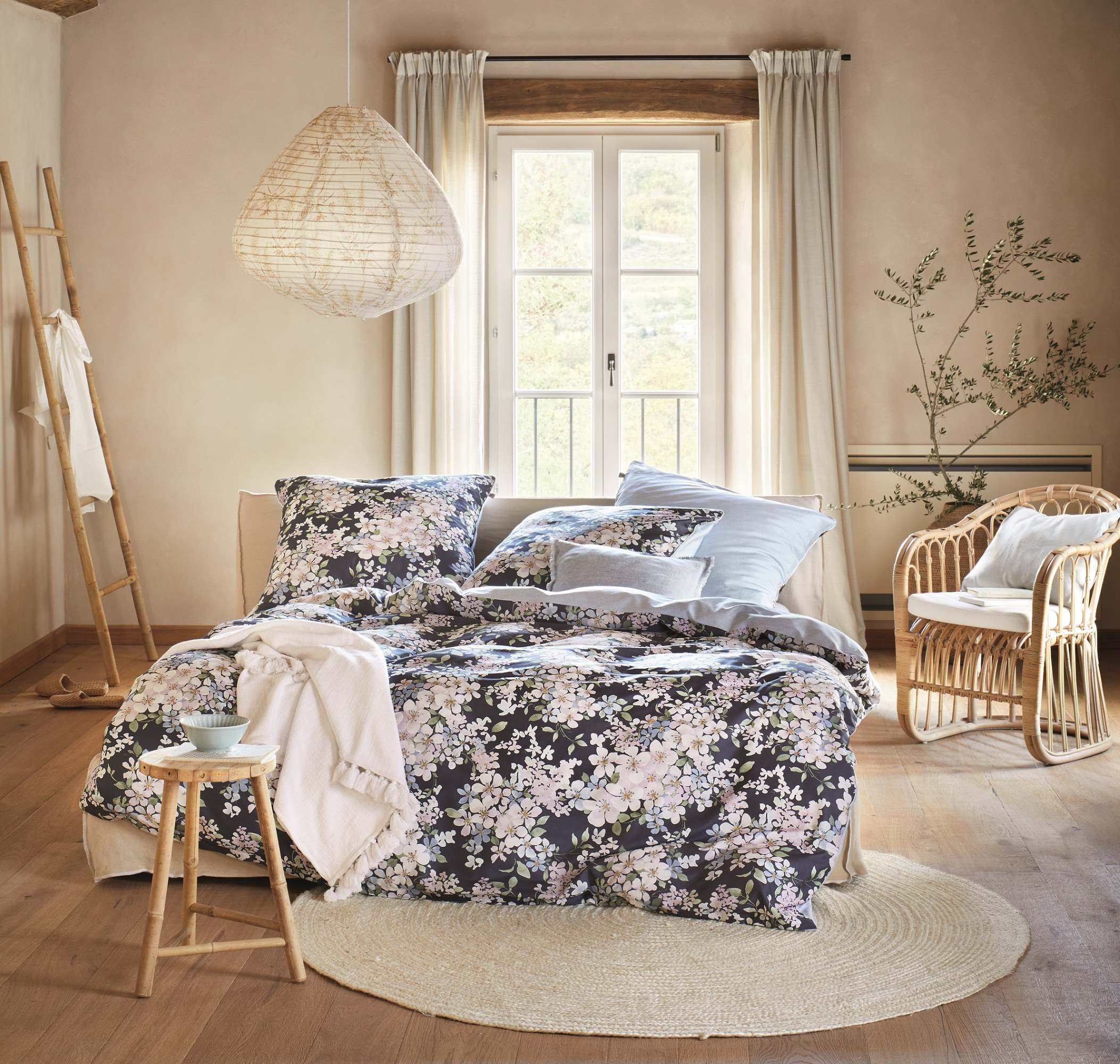 Irisette Bettwäsche Irisette Crown Mako-Satin Bettwäsche 155x220 Wende Blumen grau hellbla, Mako-Satin, 2 teilig