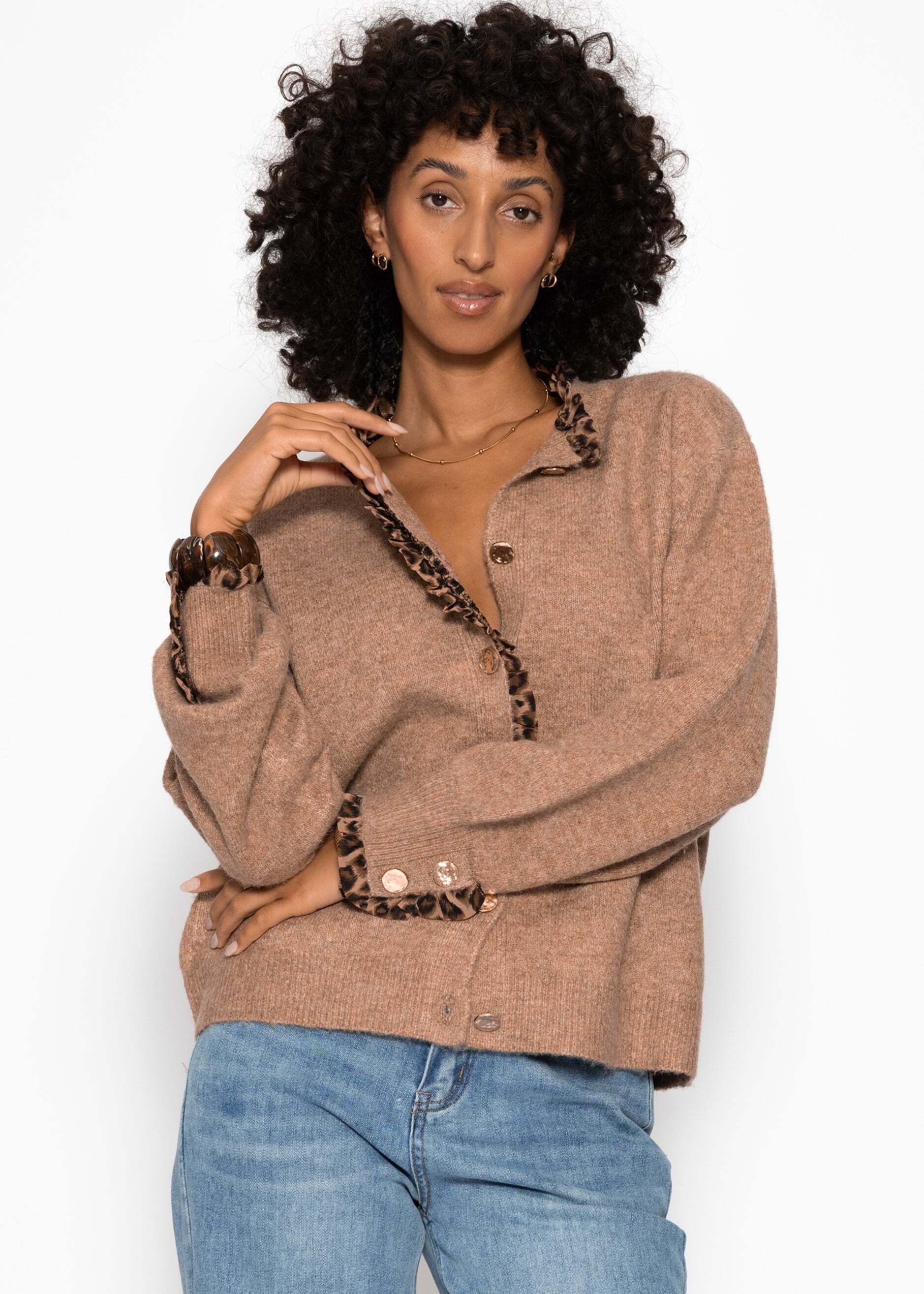SASSYCLASSY Cardigan Cardigan mit Rüschen für Damen Feminine Strickjacke mi günstig online kaufen