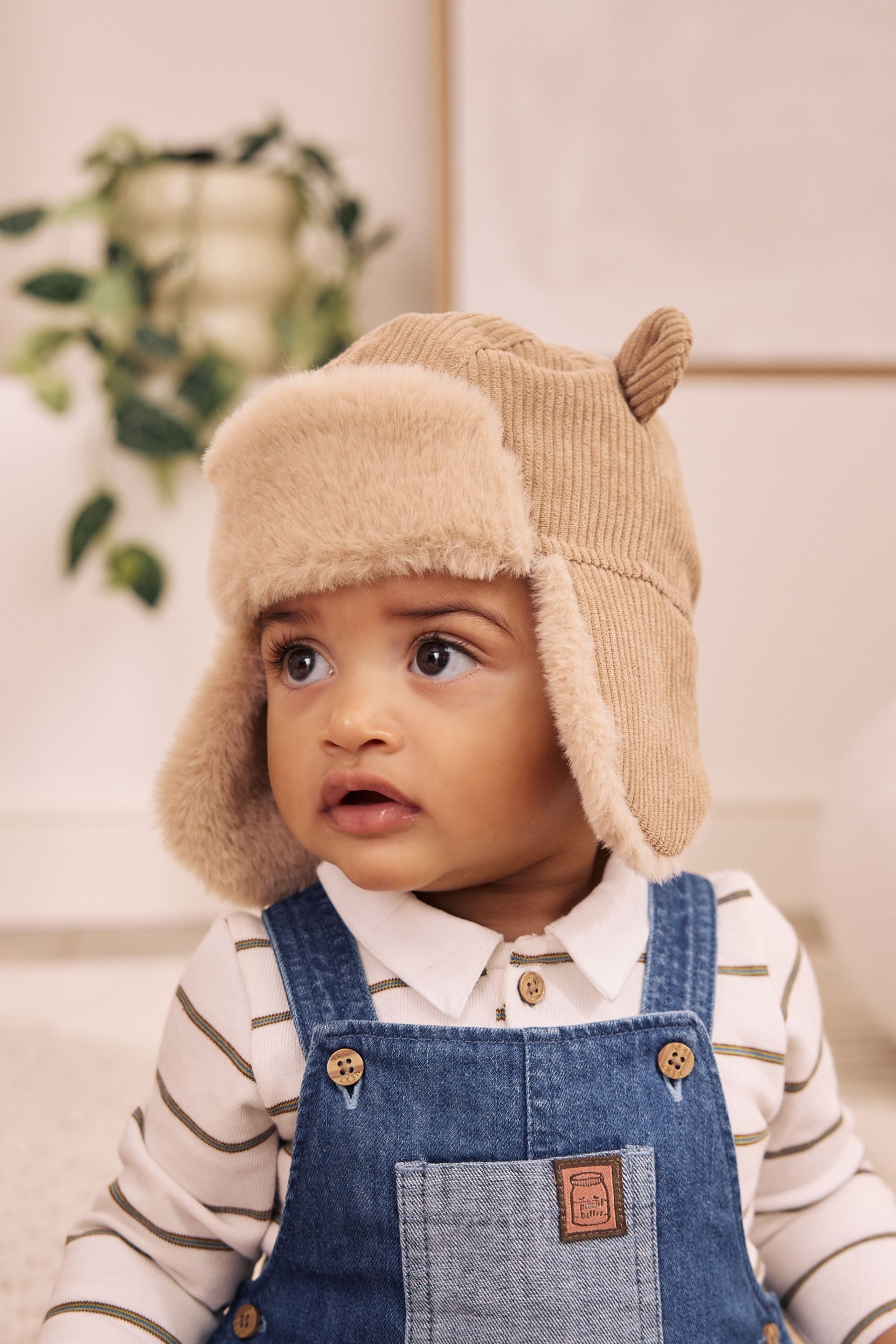 Next Erstlingsmütze Baby-Trappermütze aus Cord (1-St)