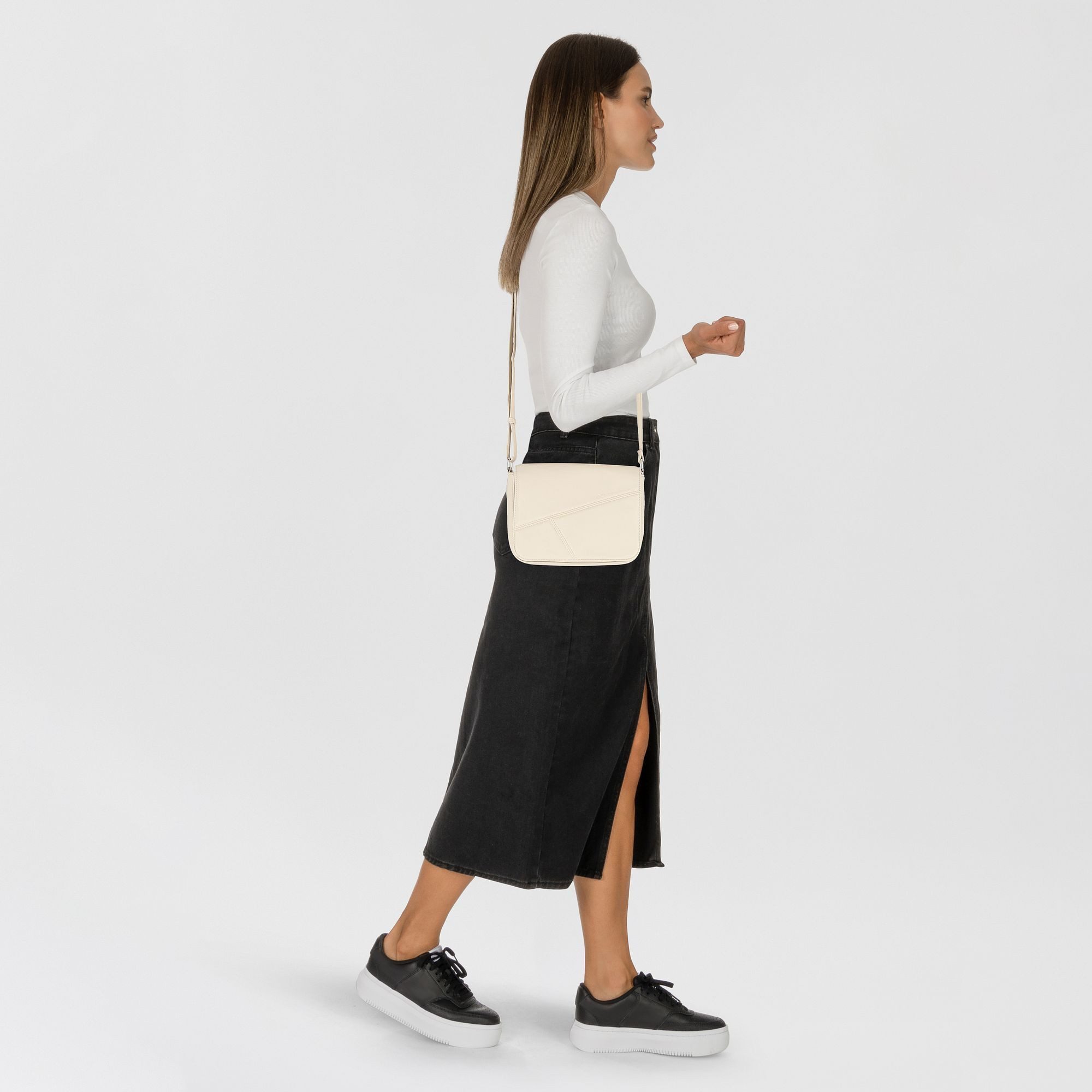 TOM TAILOR Denim Umhängetasche Milla, Polyurethan