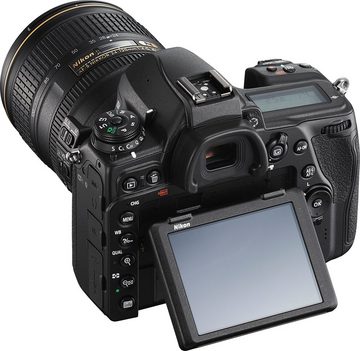 Nikon D780 KIT AF-S 24-120MM 1:4G ED VR Spiegelreflexkamera (NIKKOR 24–120 mm 1:4G ED VR, 24,5 MP, Bluetooth, WLAN (Wi-Fi)