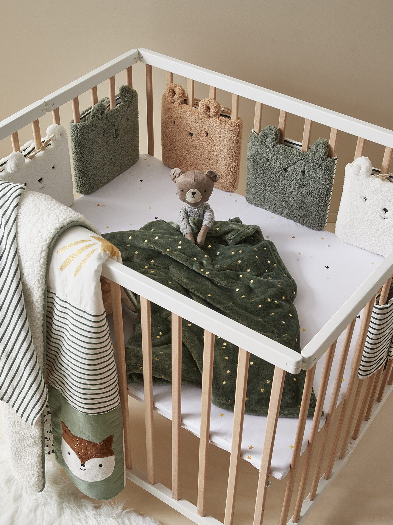 vertbaudet Bettumrandung Baby Bettumrandung GRÜNER WALD