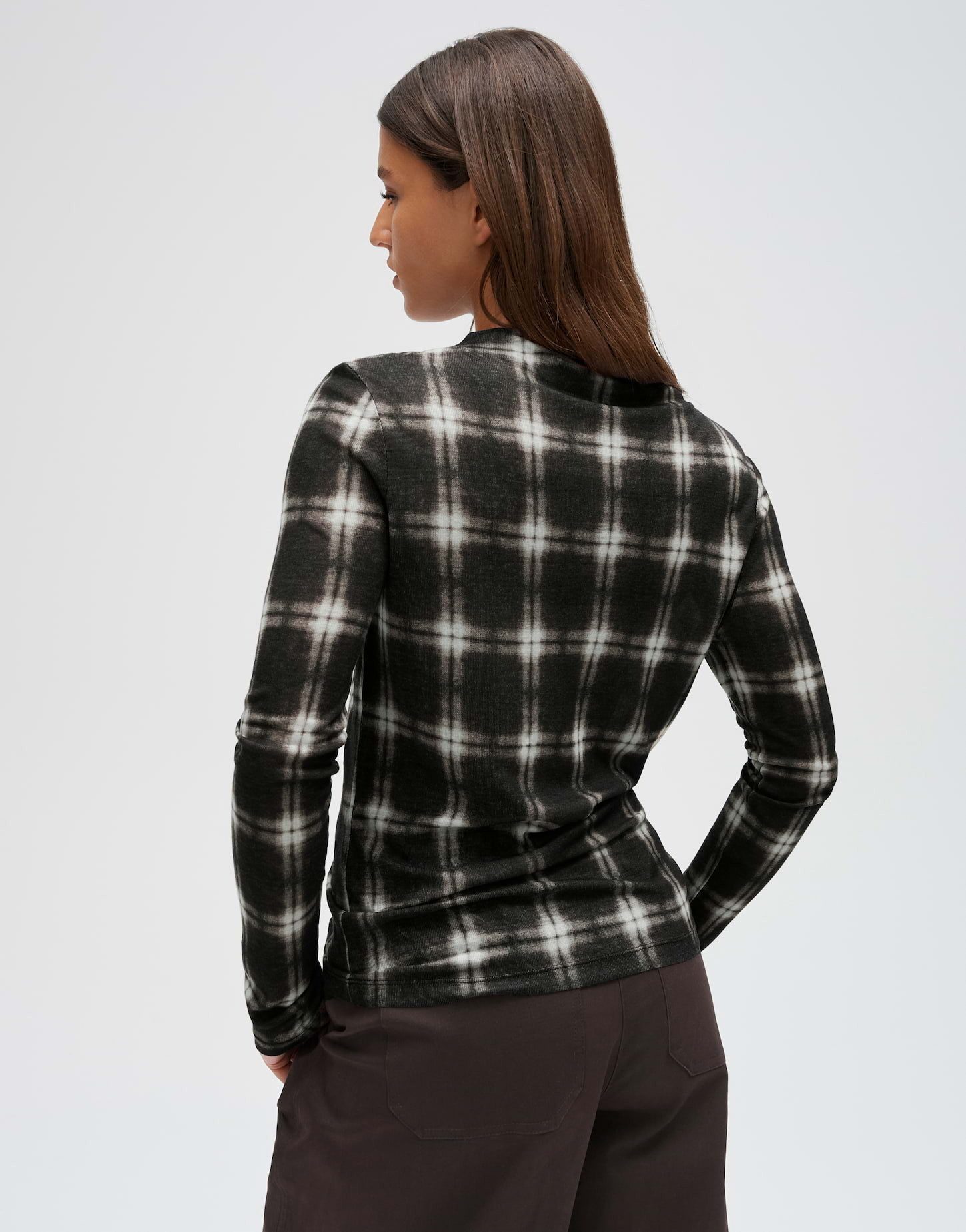 OPUS Longsleeve Secki aus weichem Jersey Schmale Passform mit Funnel Neck und leichter Transparenz – Bild 3 von 5