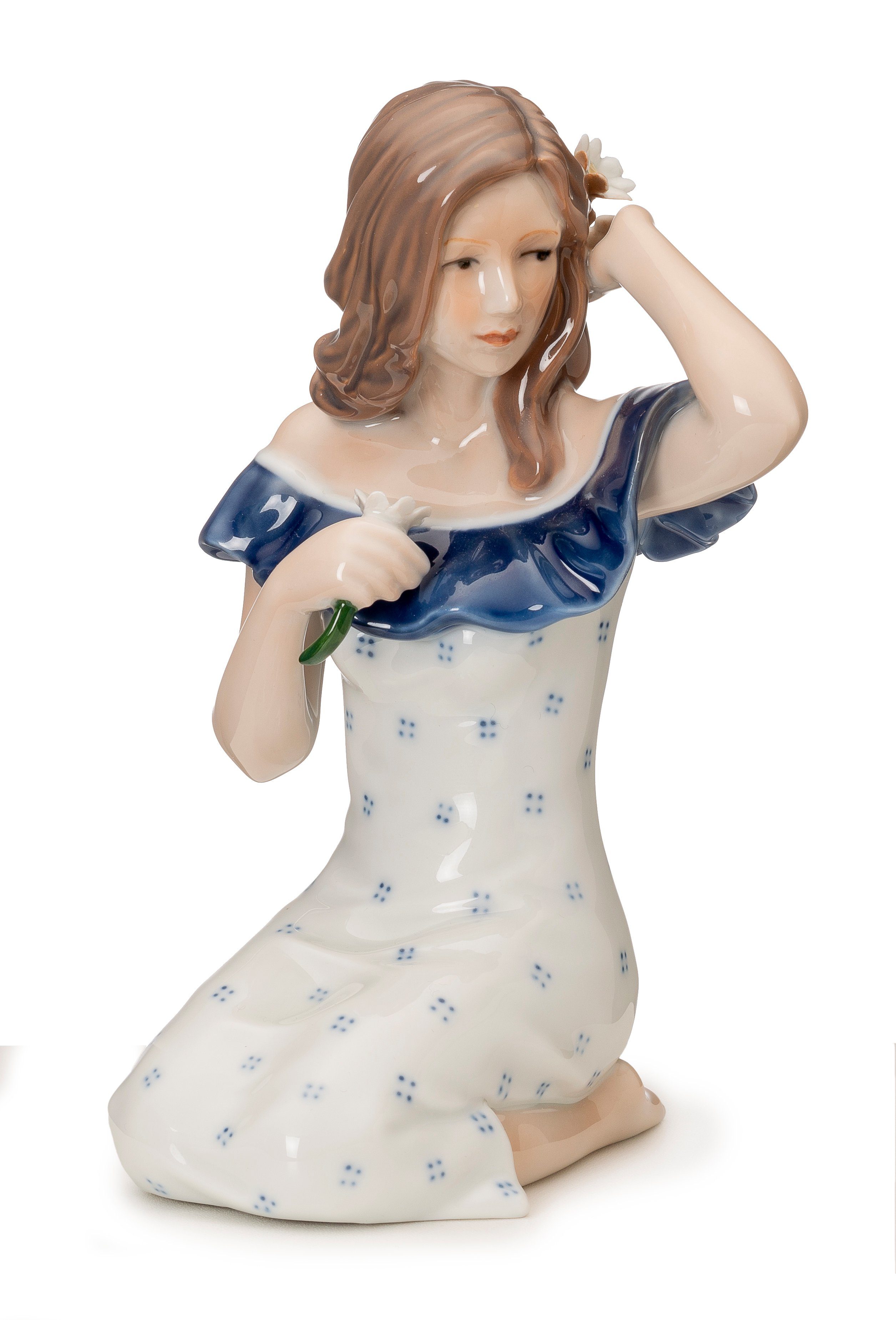 ROYAL COPENHAGEN Dekofigur Royal Copenhagen Frauen Figur 'Mädchen mit Gänseblümchen'