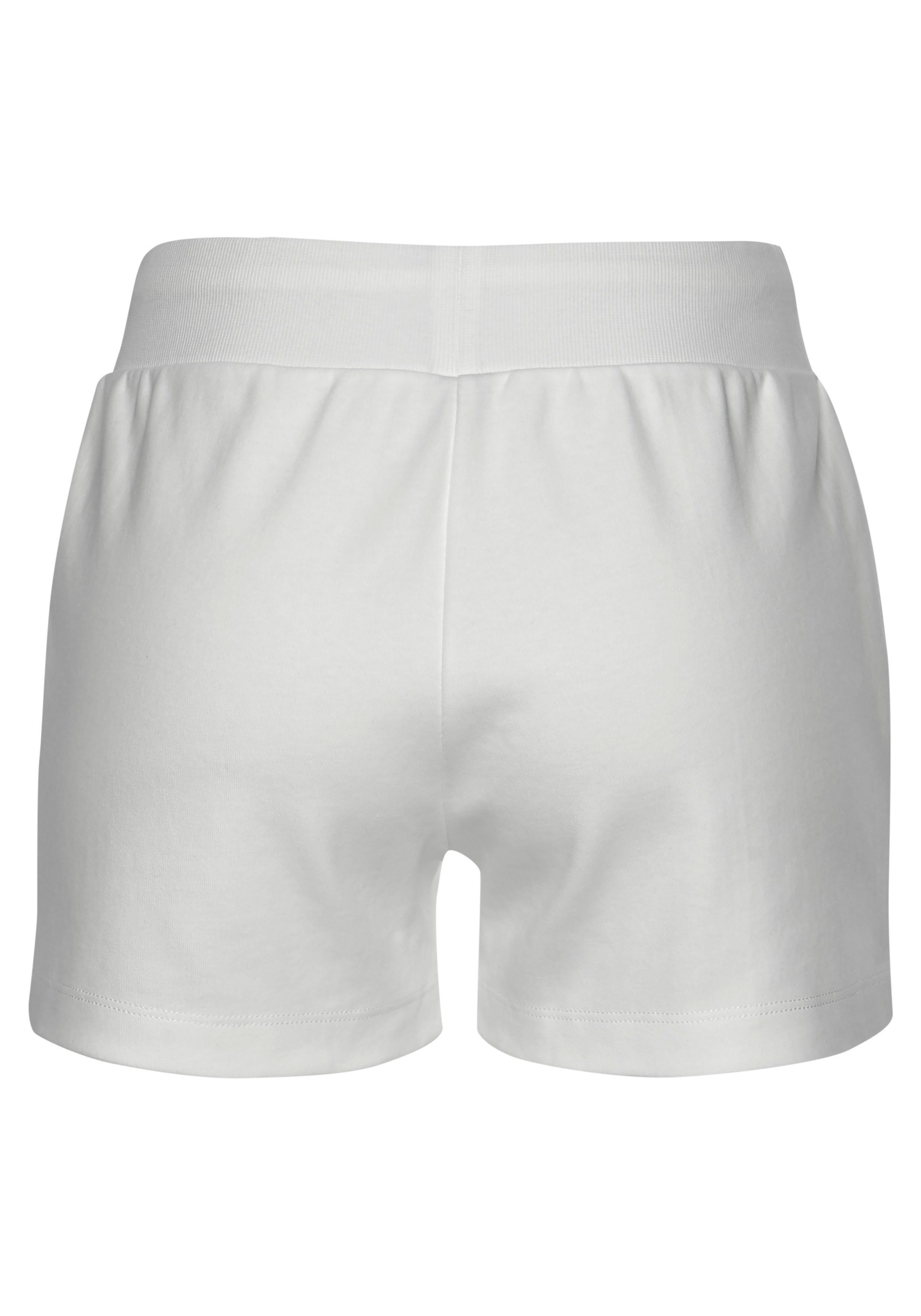Bench. Loungewear Relaxshorts mit kleiner glänzenden Logostickerei, Loungeanzug