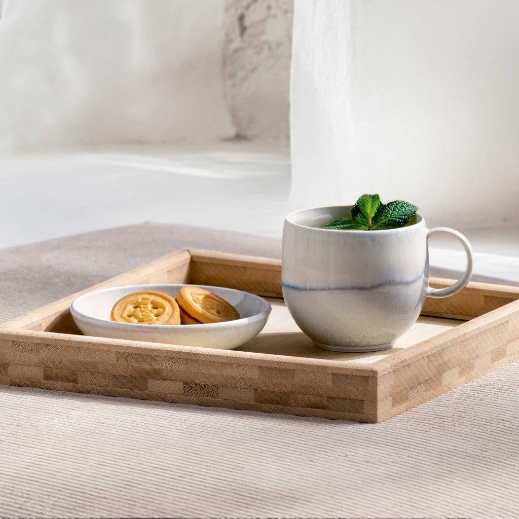 like. by Villeroy & Boch Tasse Perlemor Sand Becher mit Henkel 11,5x9x7,5cm, 1-tlg., Porzellan, Premium Porcelain, mikrow.- & spülm.sicher, Made in Germany