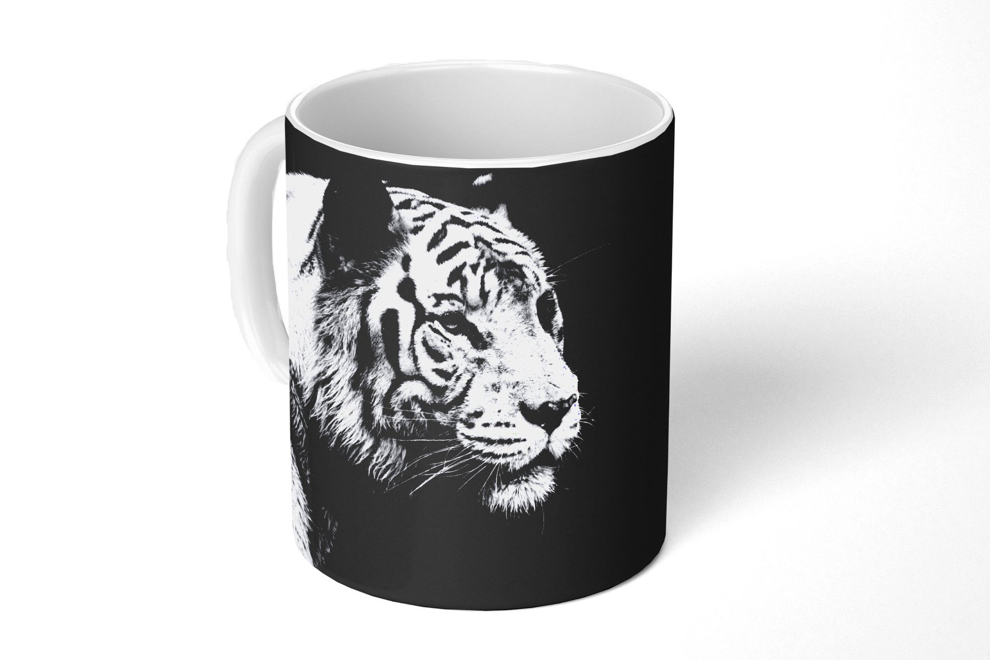MuchoWow Tasse Studioaufnahme eines weißen Tigers auf schwarzem Hintergrund, Keramik, Kaffeetassen, Teetasse, Becher, Teetasse, Geschenk