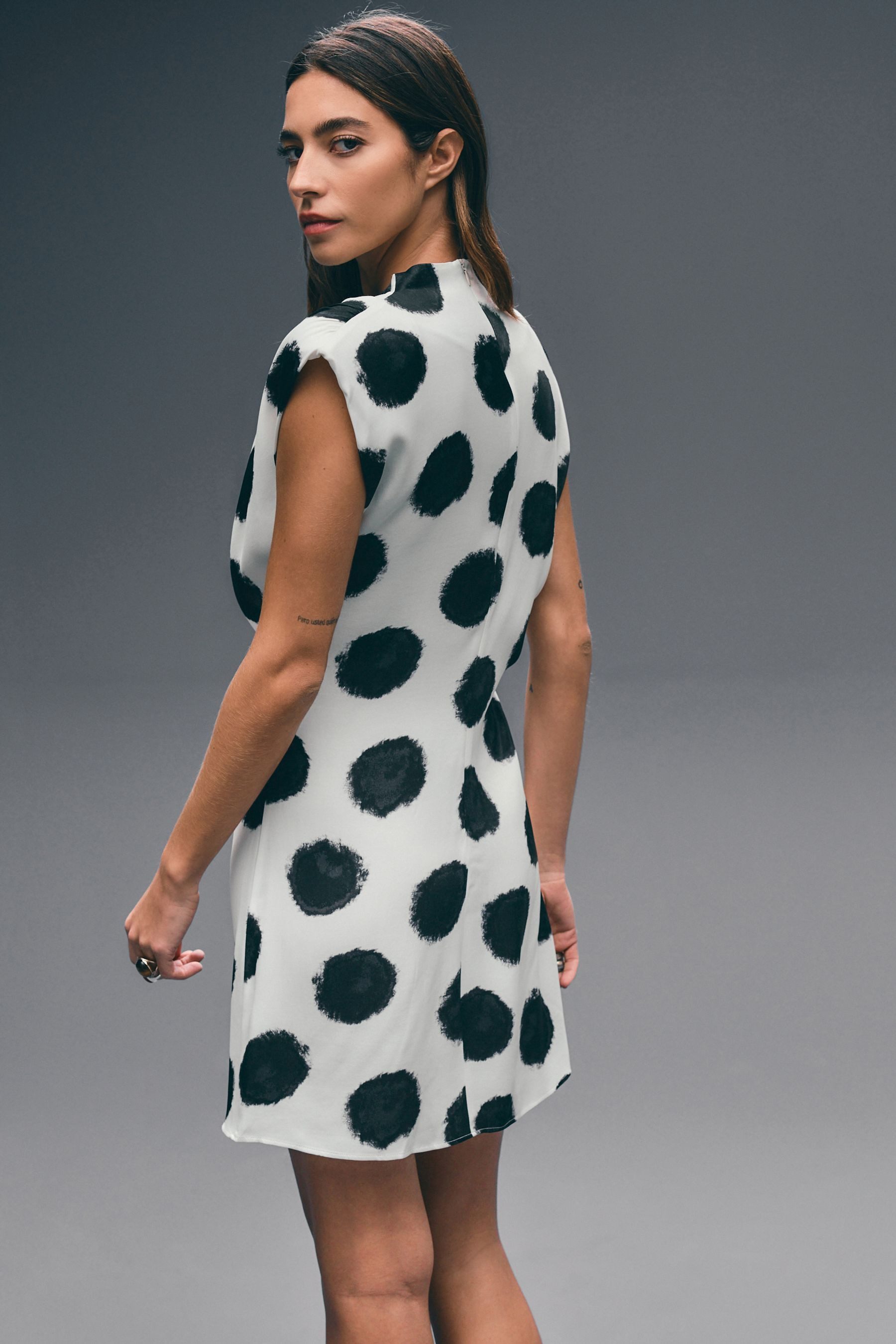 Next Minikleid Gerafftes Minikleid mit Schulterpolstern günstig online kaufen