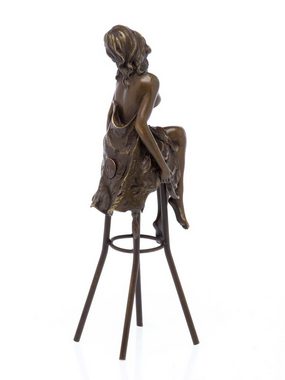 Aubaho Skulptur Bronzeskulptur Akt Frau auf Barhocker Bronze Figur Skulptur sculpture