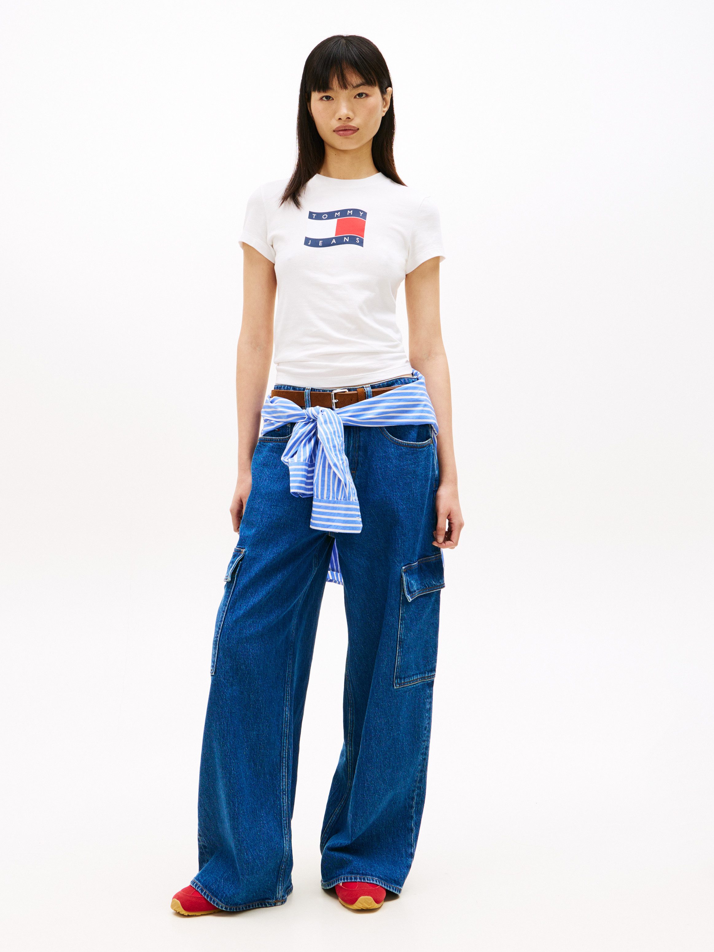 Tommy Jeans T-Shirt TJW SLIM WAVY FLAG TEE EXT mit Rundhalsausschnitt