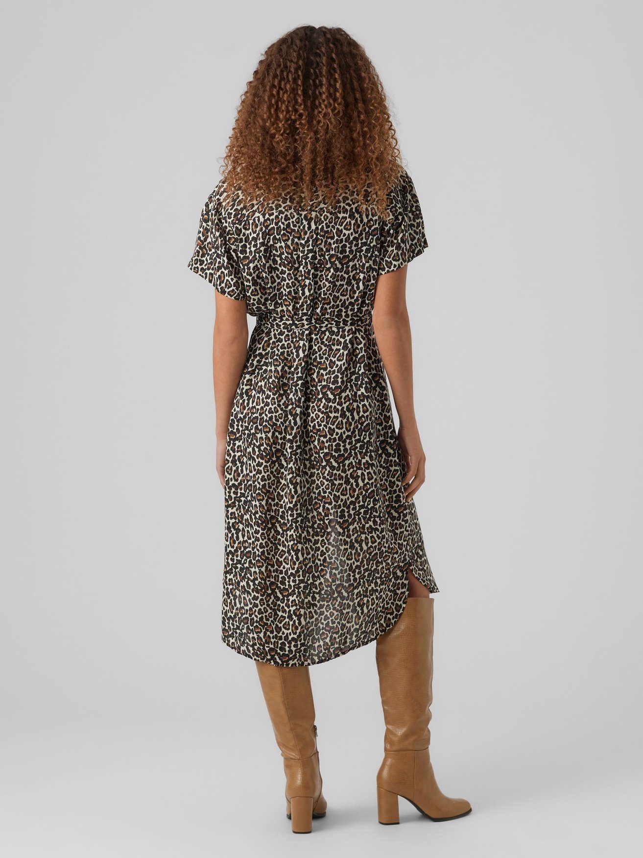 Shirtkleid VMBUMPY Kurzärmliges in Midi Moda Braun Kleid (lang) Basic Vero 5760 Leichtes