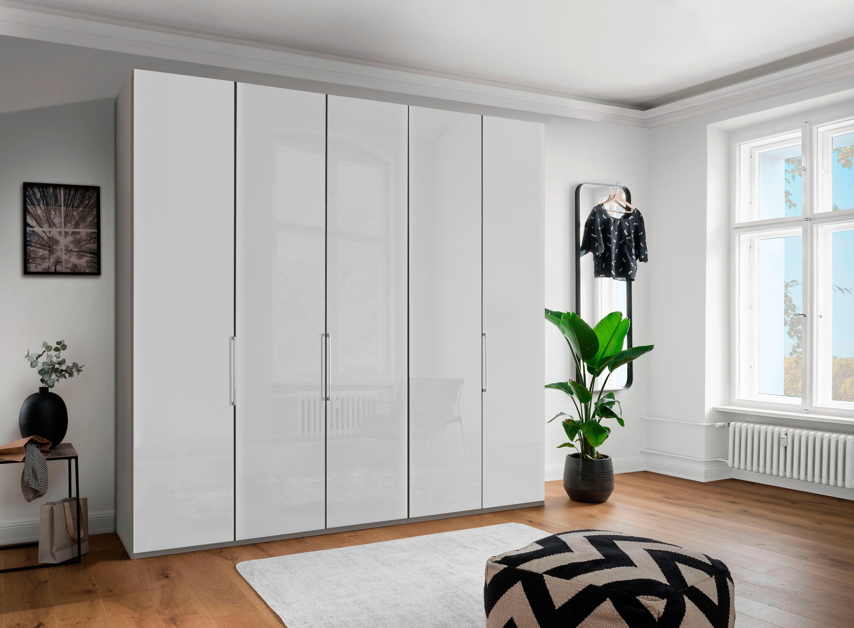 WIEMANN Drehtürenschrank Monaco, Kleiderschrank, Schrank, Wäscheschrank, mit edler Glasfront (2 Breiten, 2 Höhen 216/236 cm auswählbar, MADE IN GERMANY) hochwertigen Beschläge inkl. Türdämpfung, variable Inneneinteilung