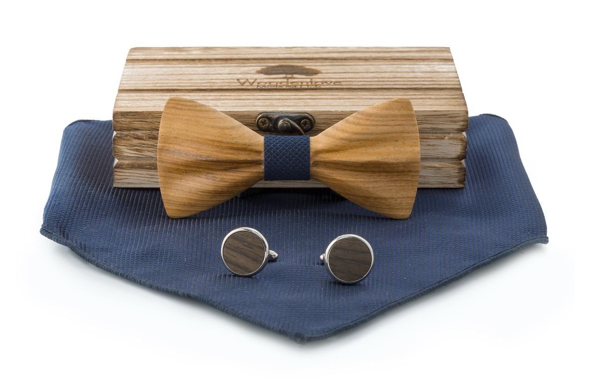 Woodenlove Kinderfliege Kinderholzfliege Goofy Zebraholz (Set, Fliege, Manschettenknöpfe, Einstecktuch, Geschenkbox) 3D-gefräste Vollholzfliege Blau