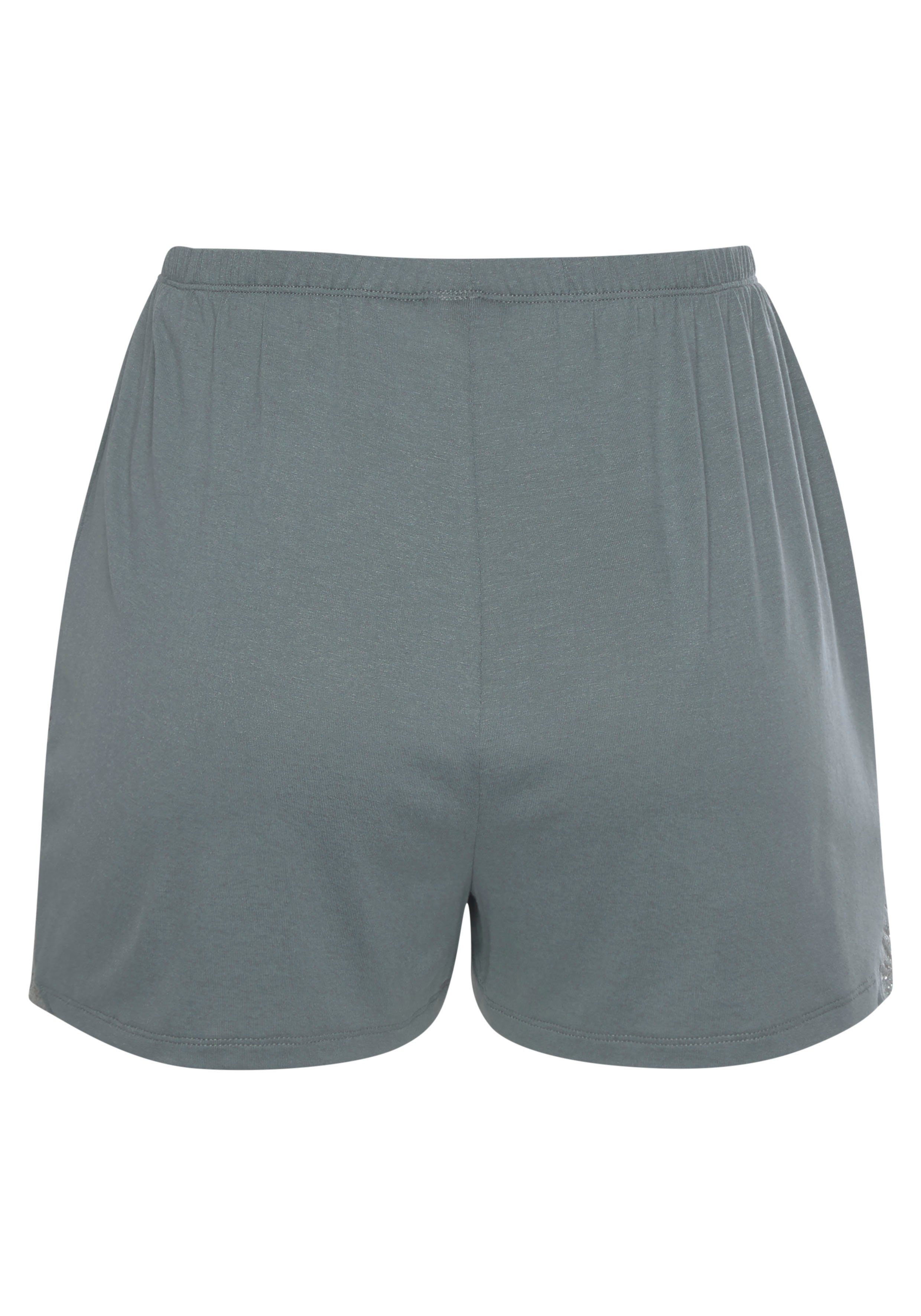 Schlafshorts petrol LASCANA mit edlen Spitzendetails