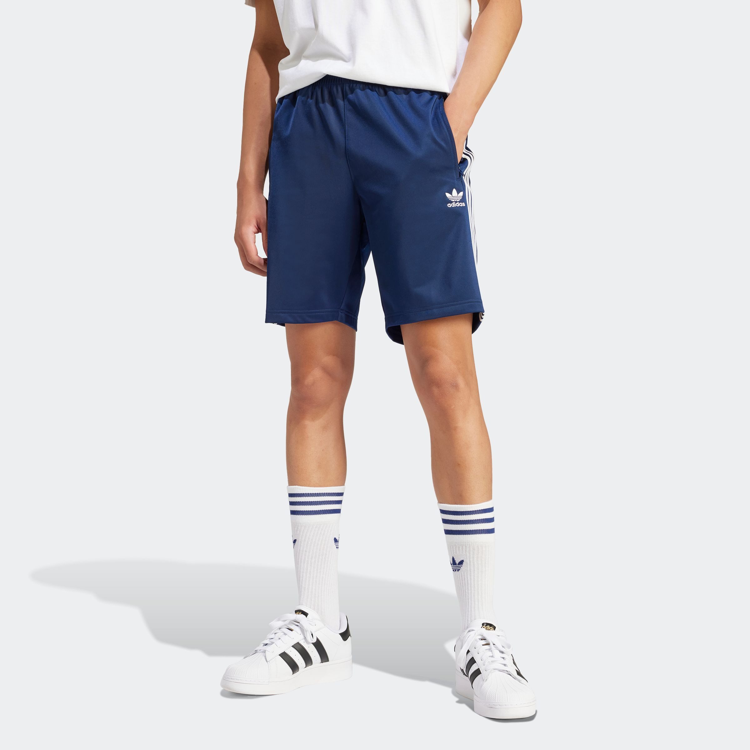 adidas Originals Shorts FIREBIRD SHORT (1-tlg) Trainingsshorts günstig online kaufen