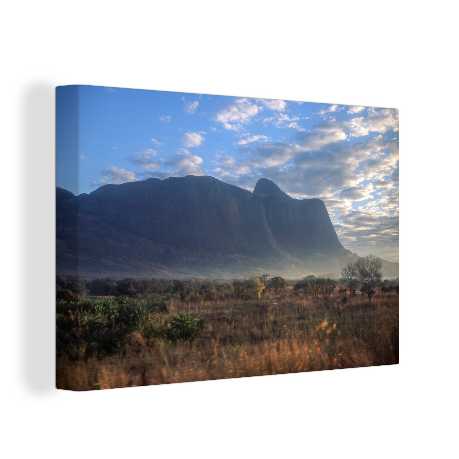 OneMillionCanvasses® Leinwandbild Berge entlang einer Eisenbahnlinie in Portugals ehemaliger Kolonie, (1 St), Wandbild Leinwandbilder, Aufhängefertig, Wanddeko, 30x20 cm