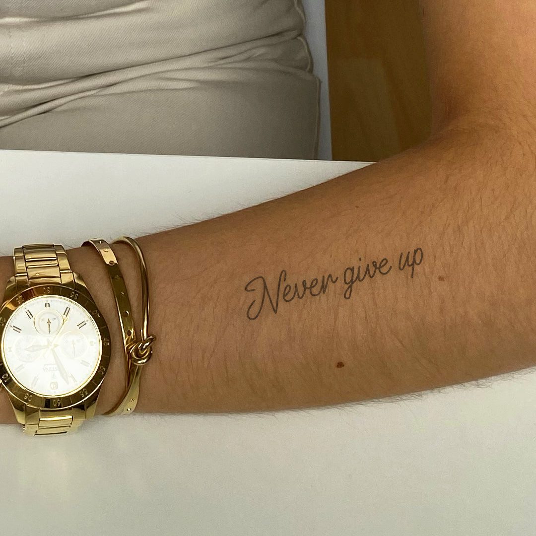 Inkster Schmuck-Tattoo Never give up Tattoo