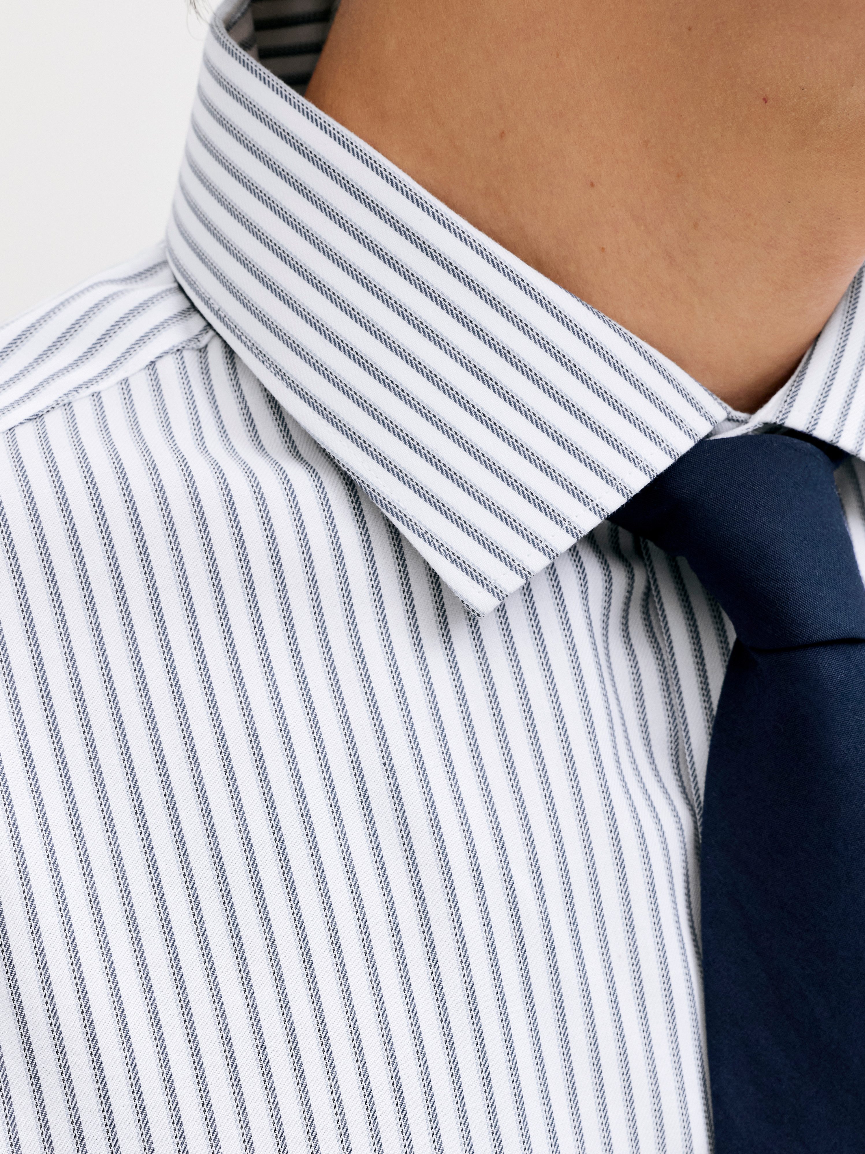 Jack & Jones Langarmhemd JPRBLAPARKER Slim Fit Hemd, atmungsaktiv, ideal für den Alltag Baumwolle, slim fit
