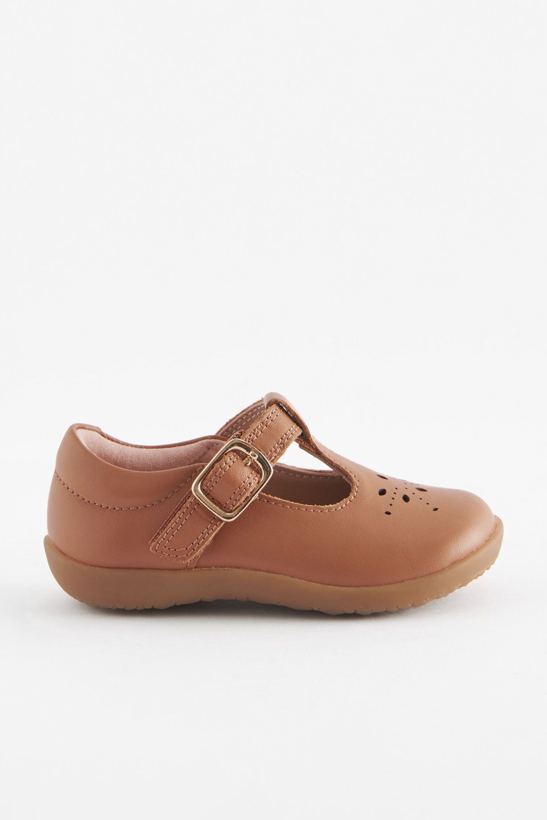 Next Schuh mit T-Steg für Laufanfänger Lauflernschuh (1-tlg) Tan Brown Leather