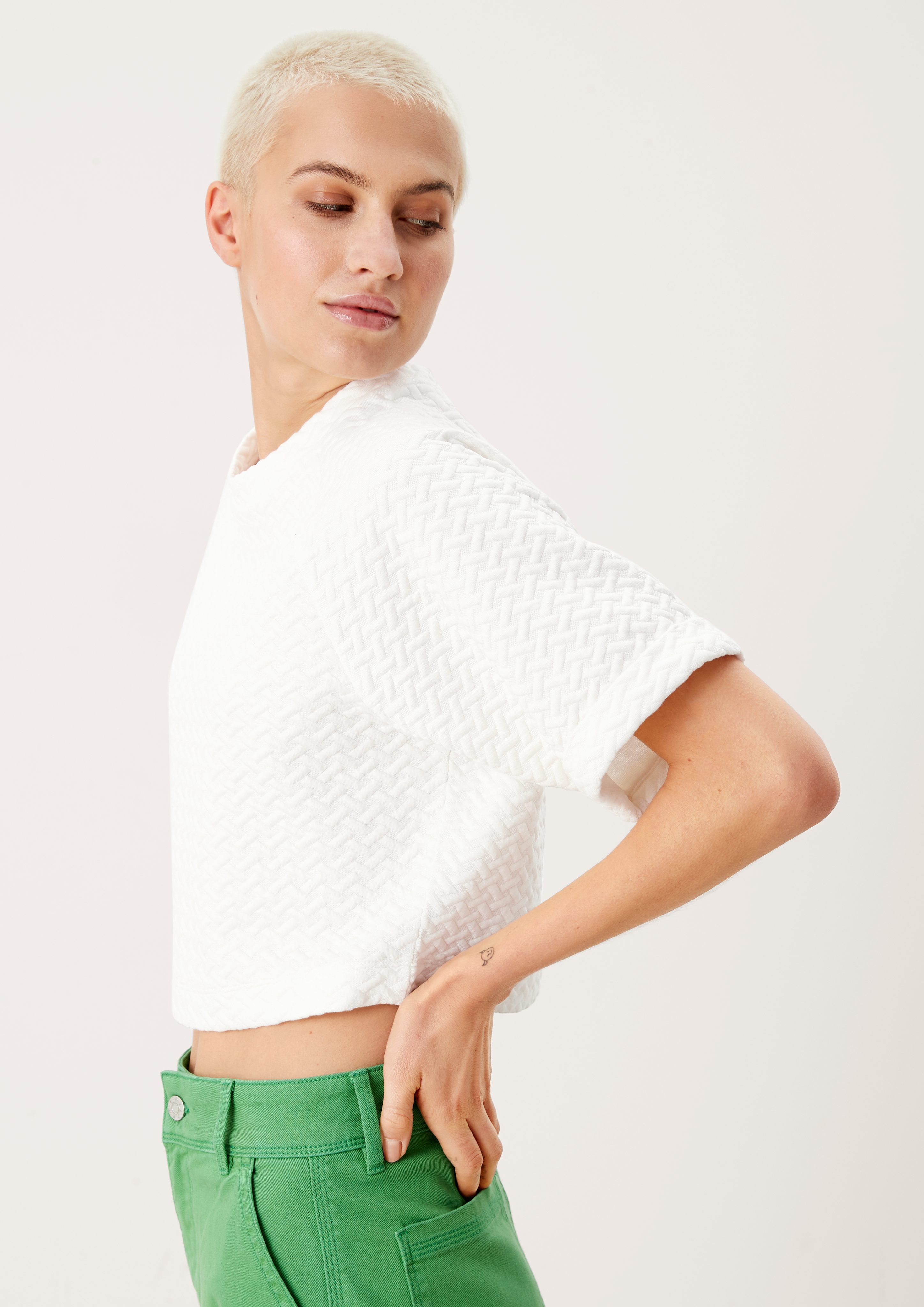 s.Oliver Kurzarmshirt Shirt im Cropped-Style off-white