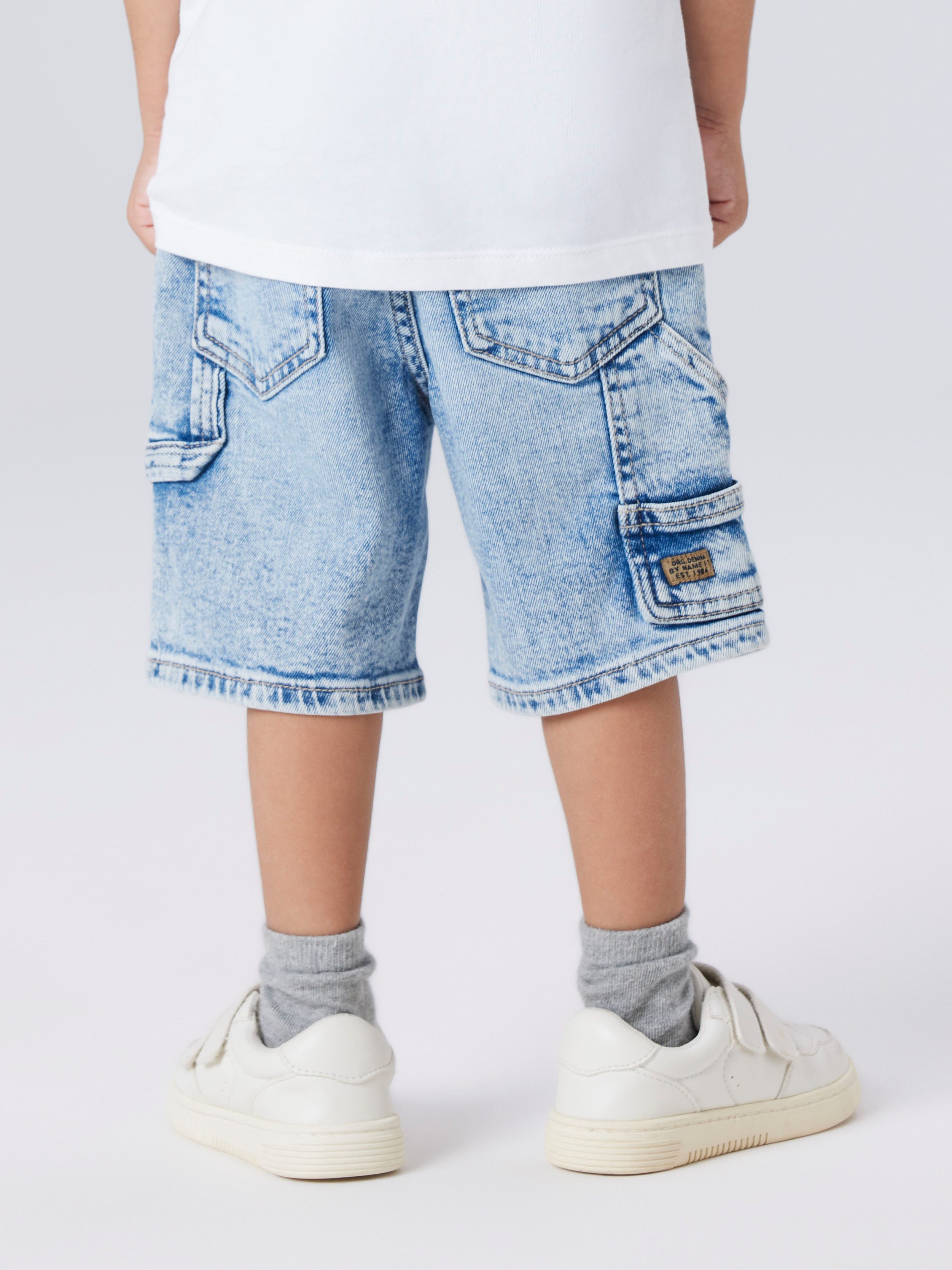 Name It Jeansshorts NMMBEN LOOSE DNM BERMUDA 8620-BC NOOS aus Baumwollmischung mit Elasthan, lockere Passform
