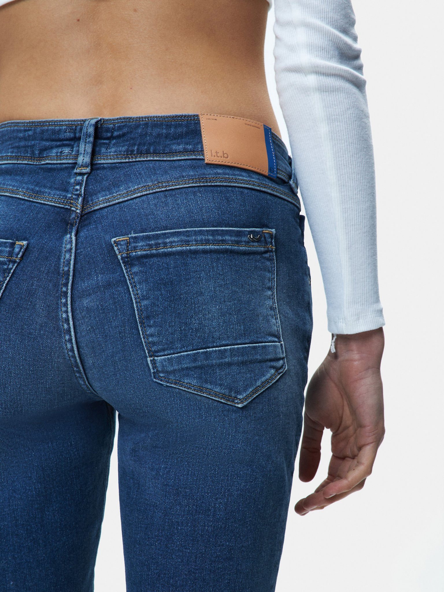 LTB Slim-fit-Jeans Woman Jeans selie wash
