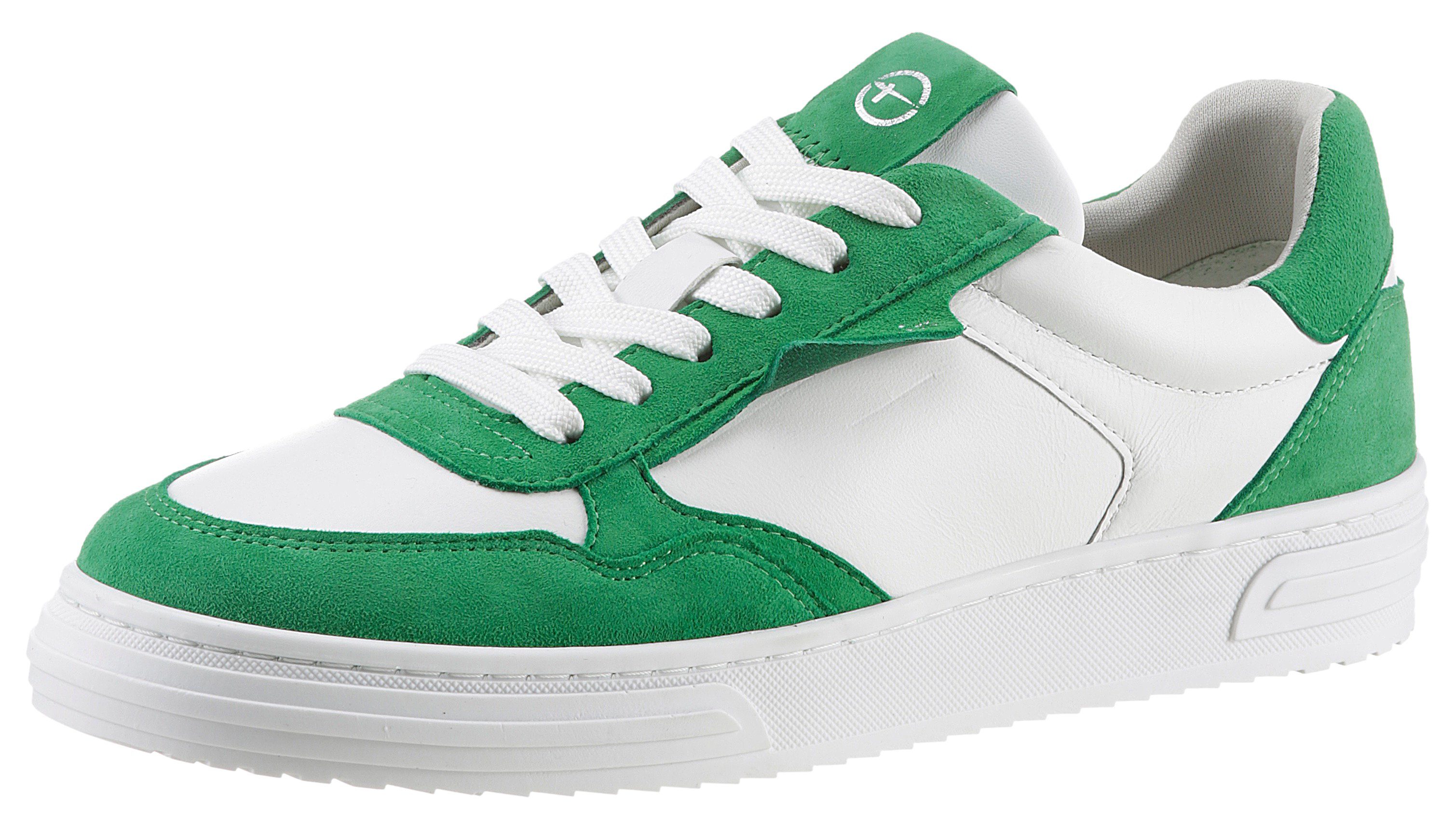 Sneaker