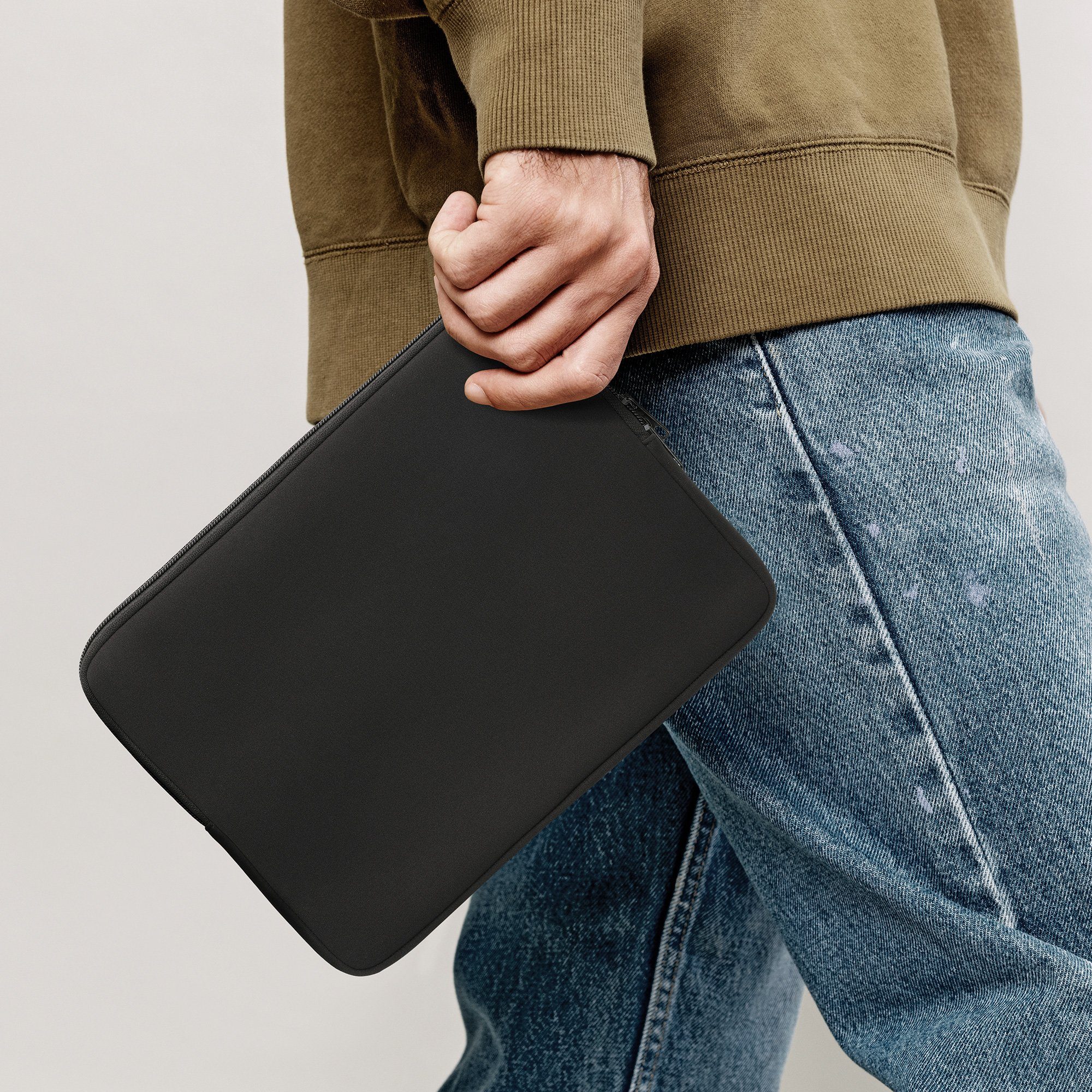 kwmobile Etui Tablet Hülle für 12,4"-12,9" Tablet, Universal Neopren Tasche Cover Case - Schutzhülle Sleeve in Schwarz