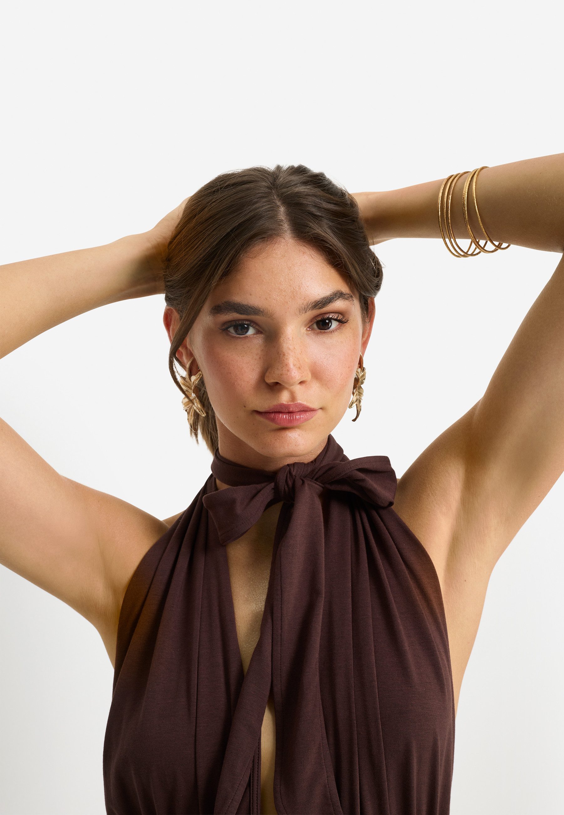 LSCN by LASCANA Neckholderkleid in Maxilänge – Bild 5 von 5