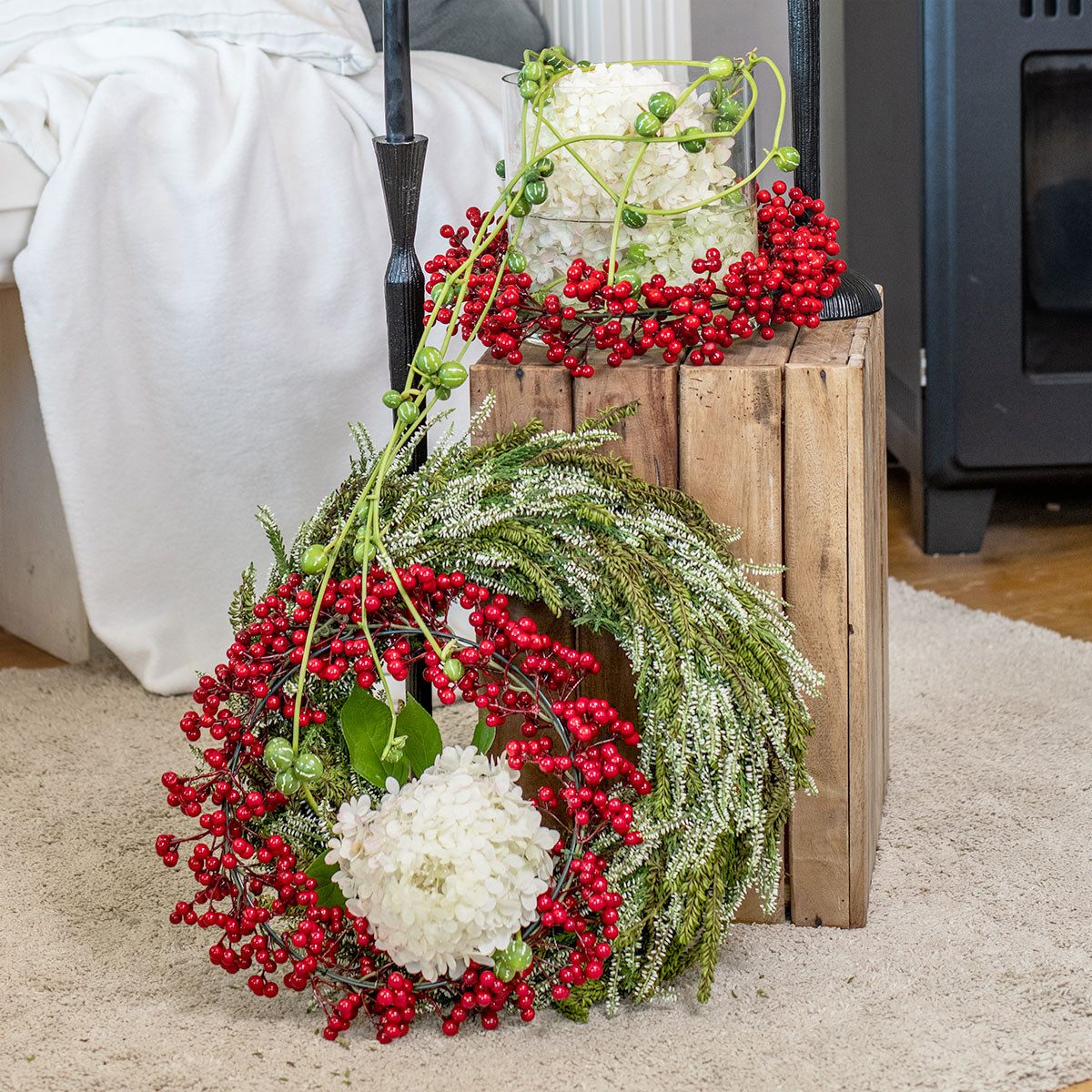 Winterliche Kunstpflanze Weihnachtsdeko Beerenkranz Rot Festliche Türkranz, Florists Products, Höhe 3 cm