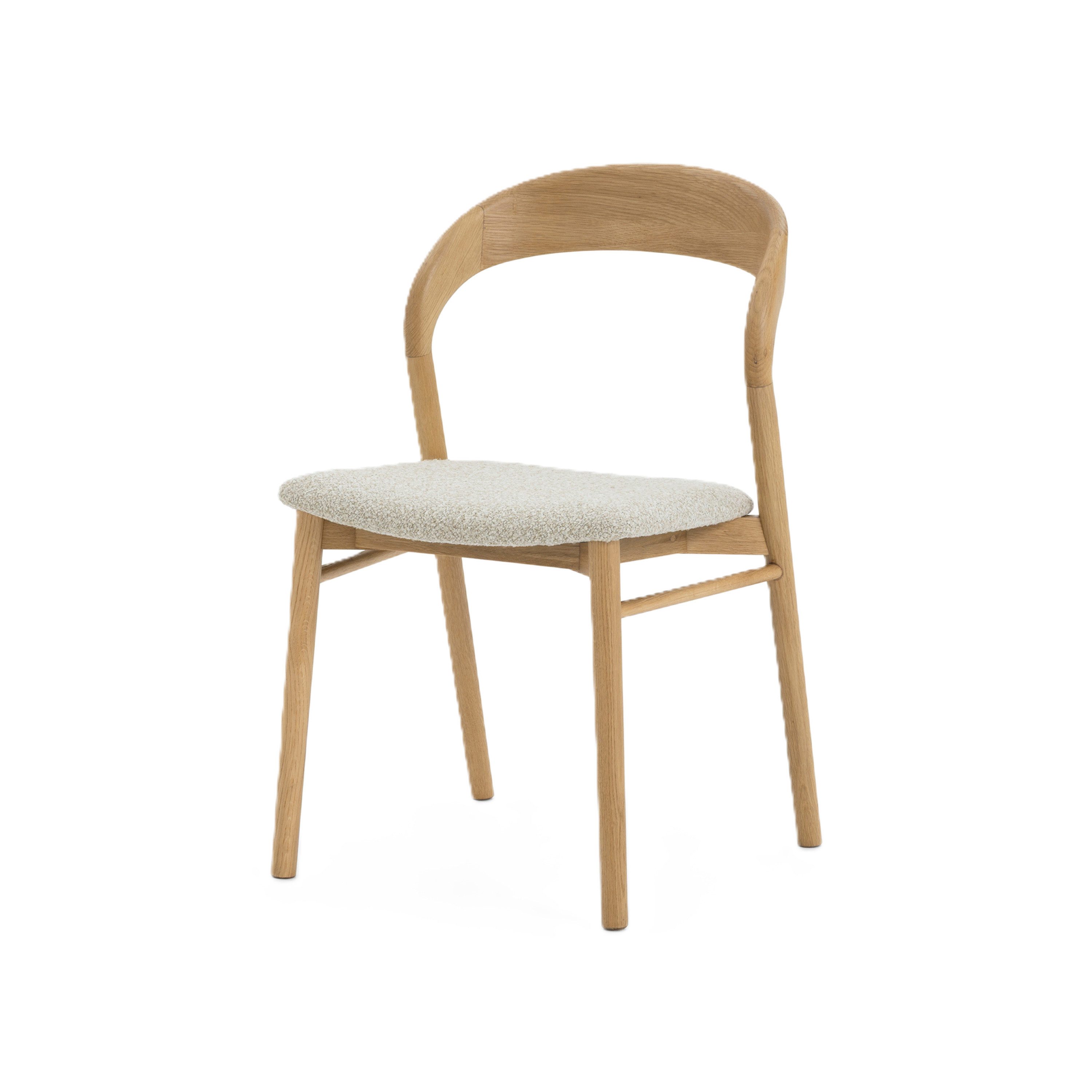 Woodek Design Esszimmerstuhl Celine aus massiver Eiche mit Sitzfläche im beigen Stoff "Cobble 110" (ergonomisch geformte Rückenlehne, 1 St), matt lackierte Oberfläche