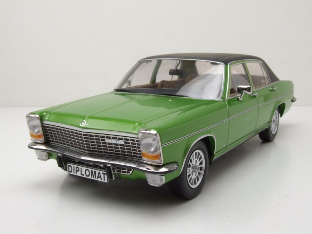 MCG Modellauto Opel Diplomat B 1972 grün metallic matt schwarz Modellauto 1:18 MCG, Maßstab 1:18