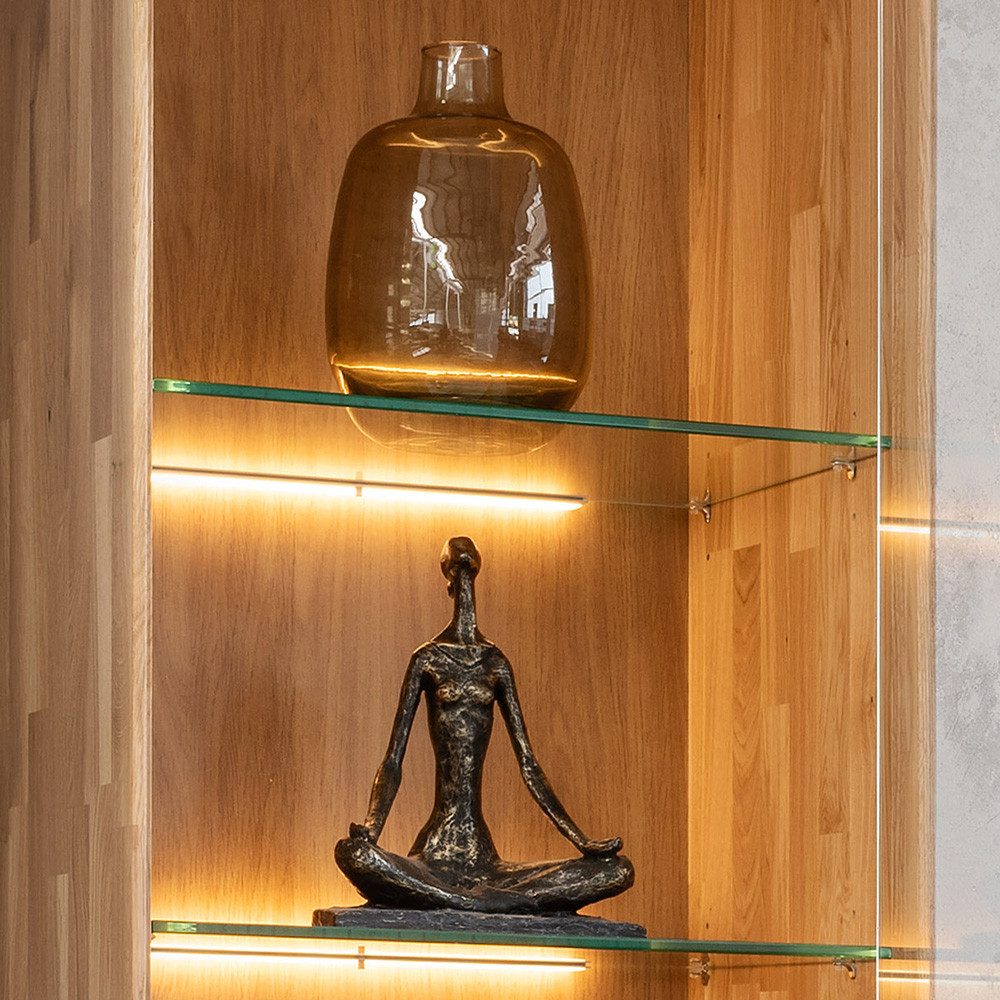 Lomadox Vitrine WISLA-69 Eiche massiv, 51 cm, LED Beleuchtung, Softclose, montiert