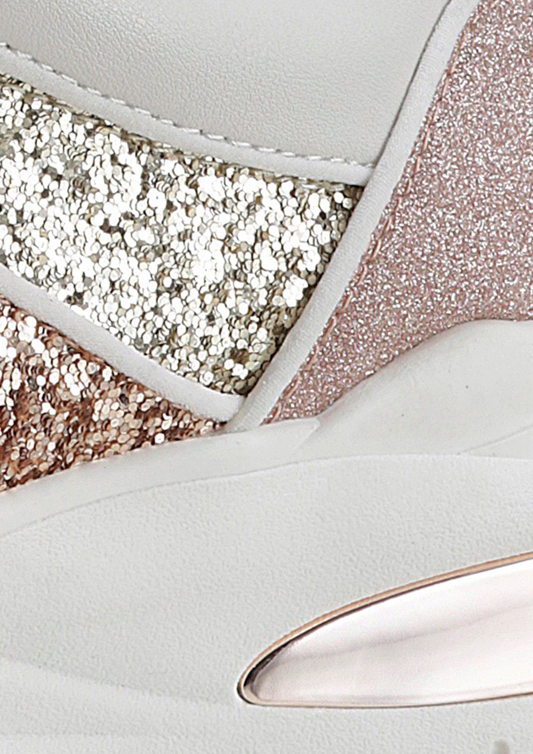 Tamaris Sneaker im funkelnden Look, Freizeitschuh, günstig online kaufen
