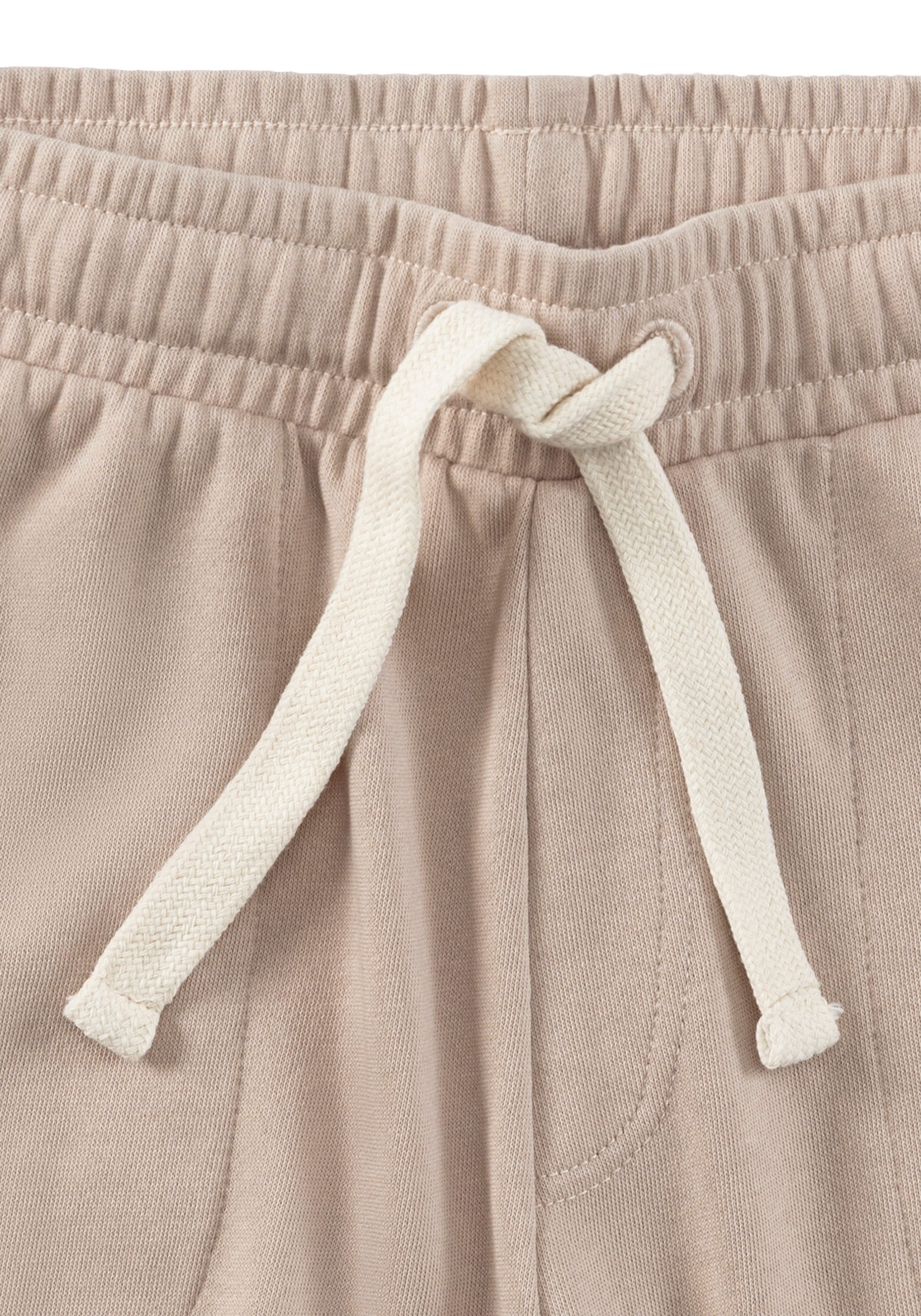 KangaROOS Sweatshorts, seitliche Taschen, kontrast Bänder