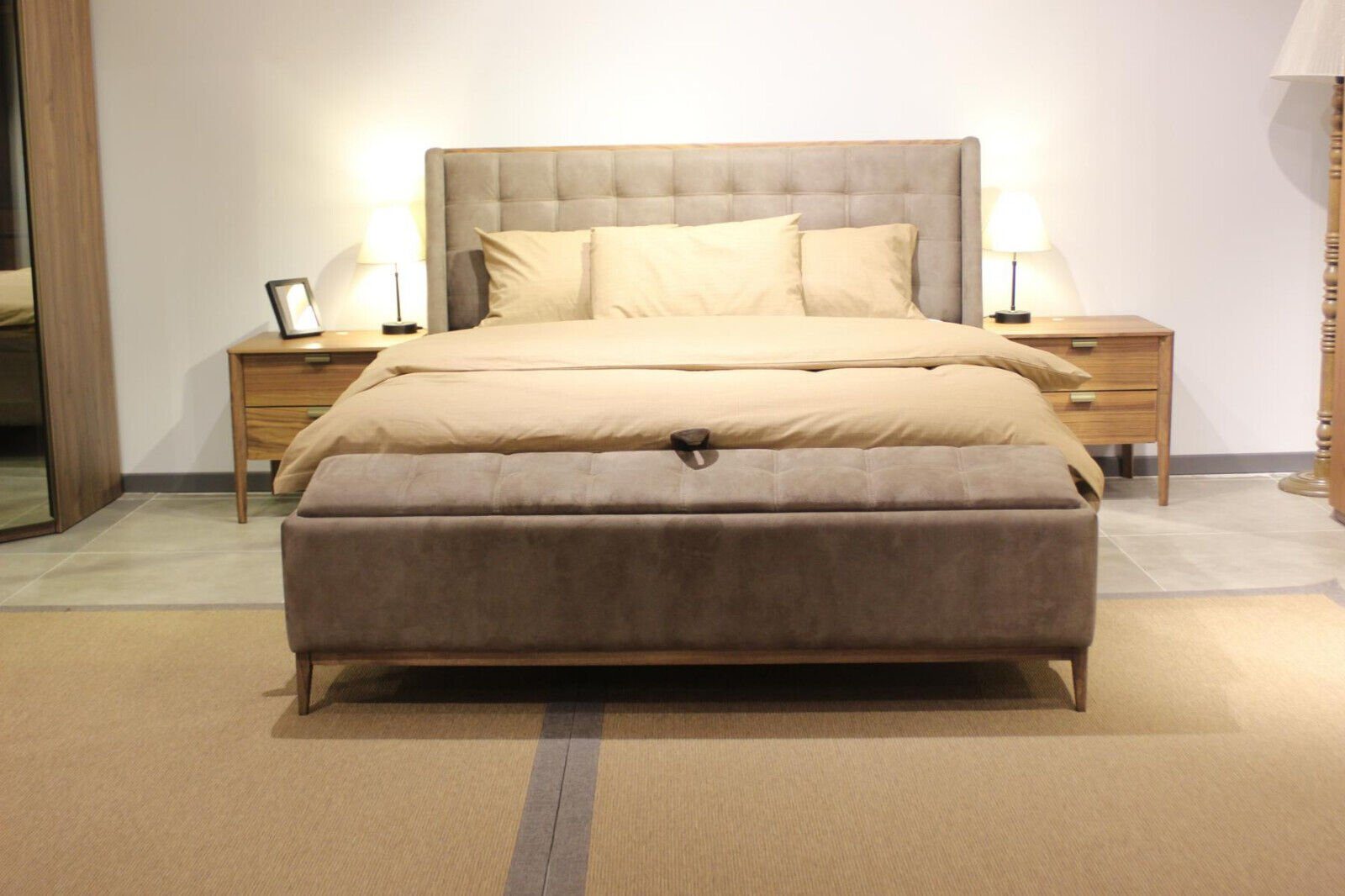 Bett (1-tlg., Design Bett, Schlafzimmer Bank), in Doppel Europa JVmoebel Made Luxus Bett