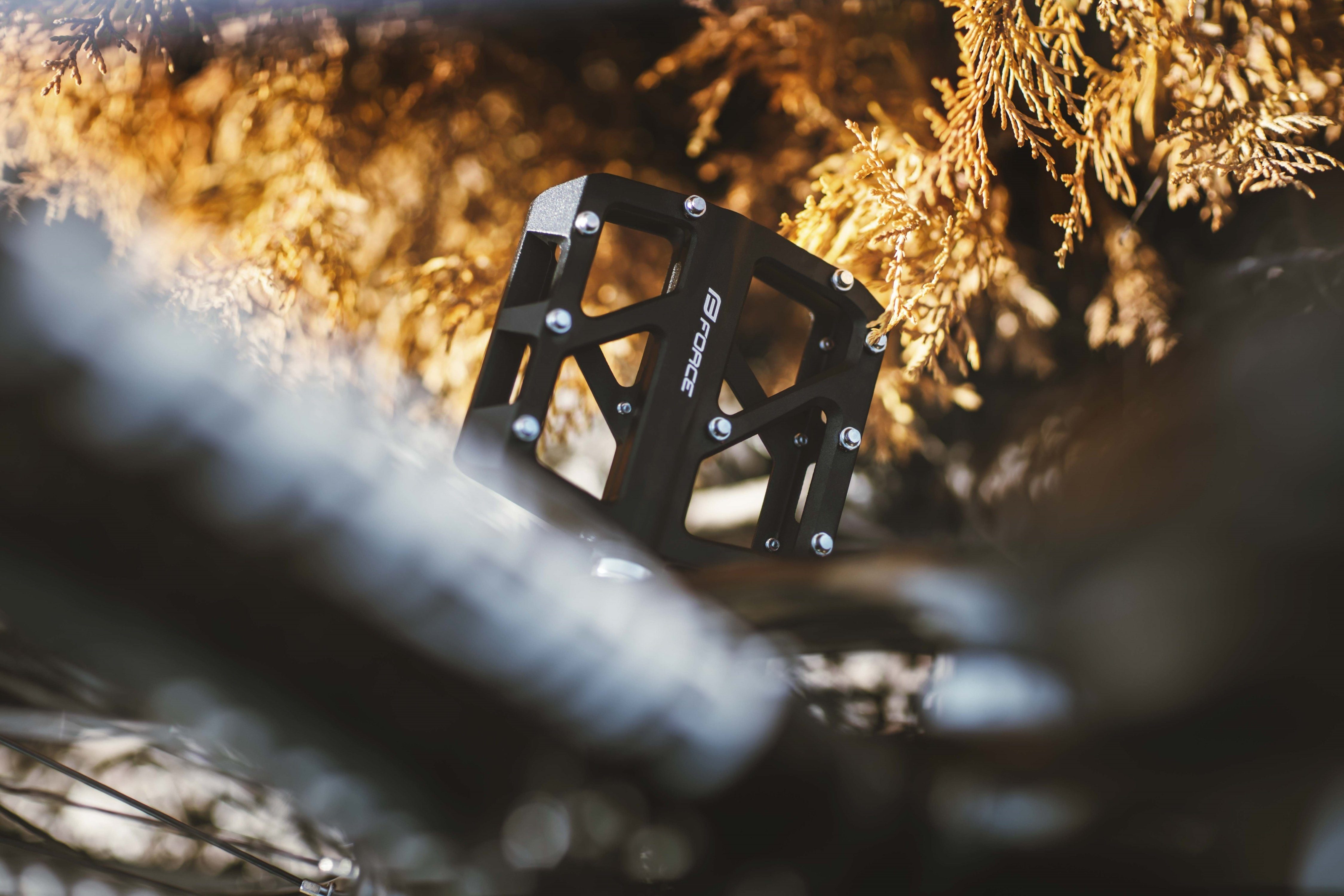 FORCE Fahrradpedale Pedale FORCE TWIST Aluminium, gedichtete Lager, schwarz