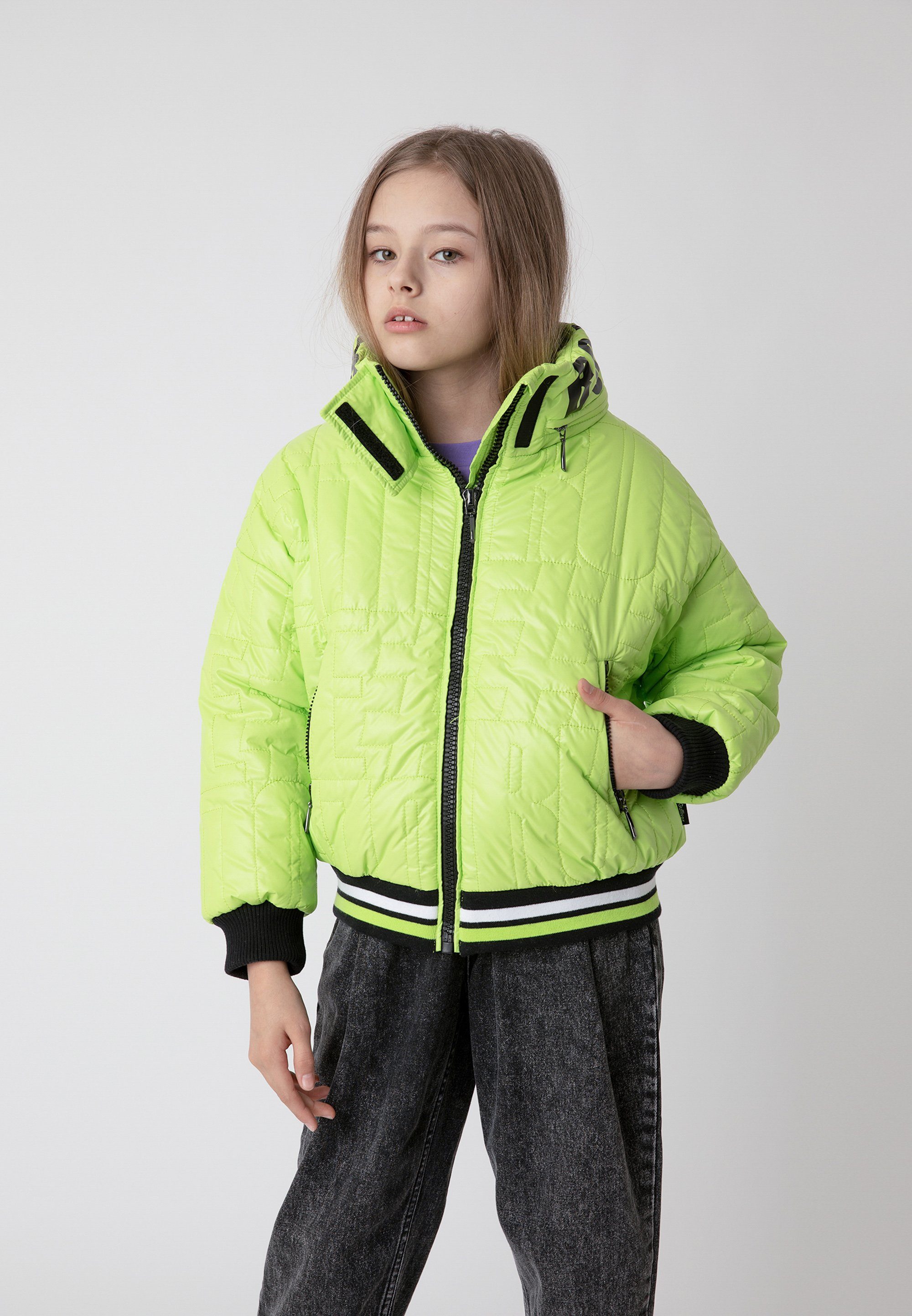 Gulliver Steppjacke mit Stehkragen Kapuze und