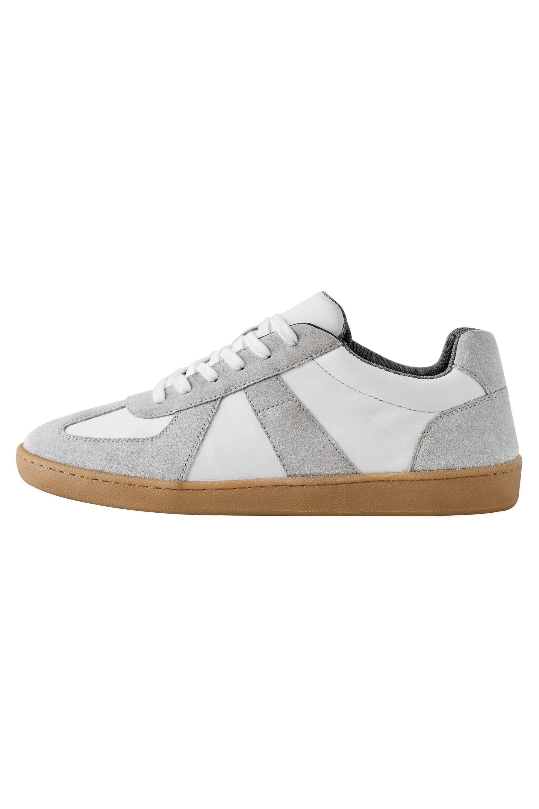 Next Lässige Sneaker Sneaker (1-tlg)