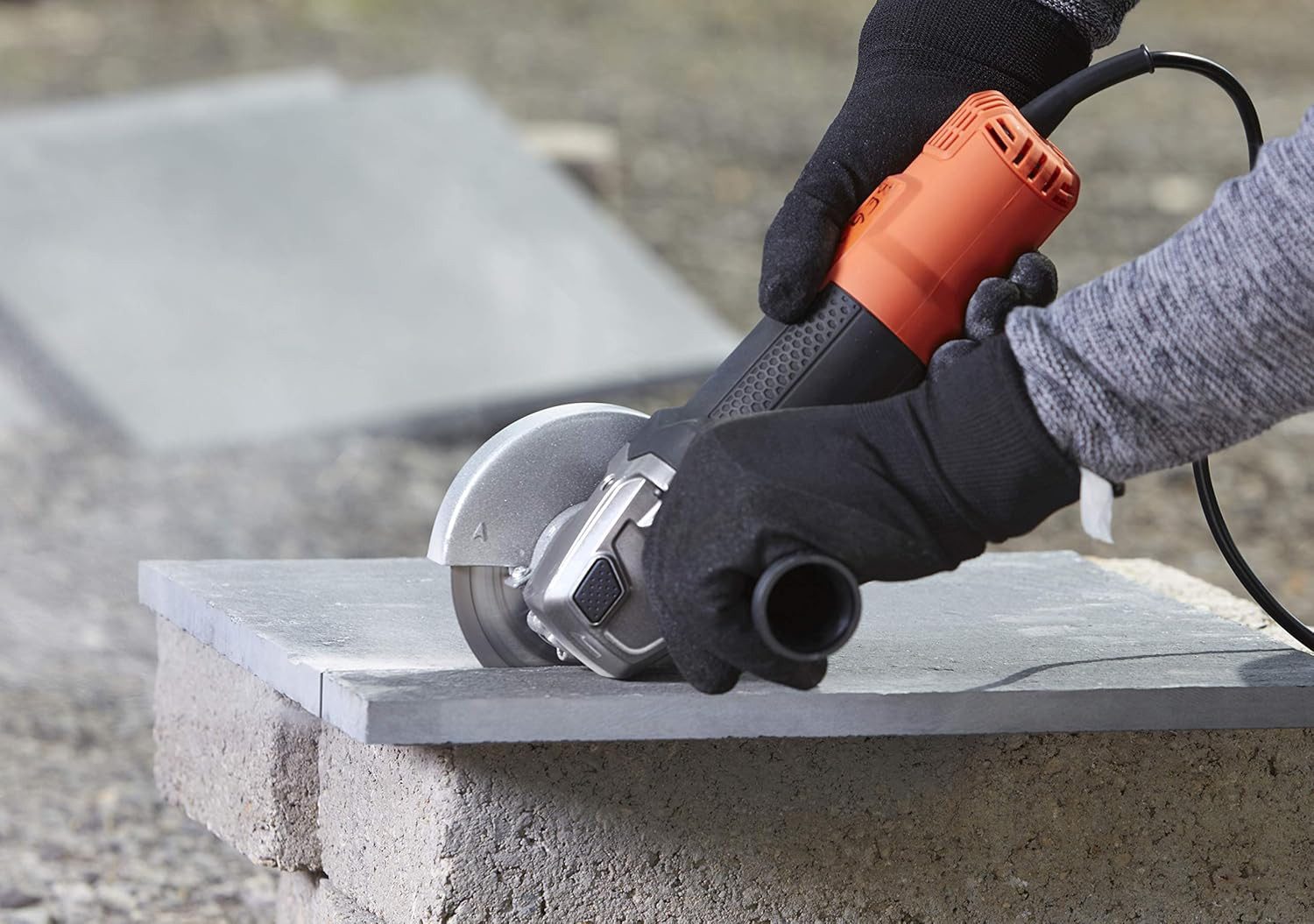 Black + Decker Winkelschleifer Winkelschleifer BEG210 (900 Watt, 115 mm Scheiben-ø inkl. Zubehör), (1 tlg)