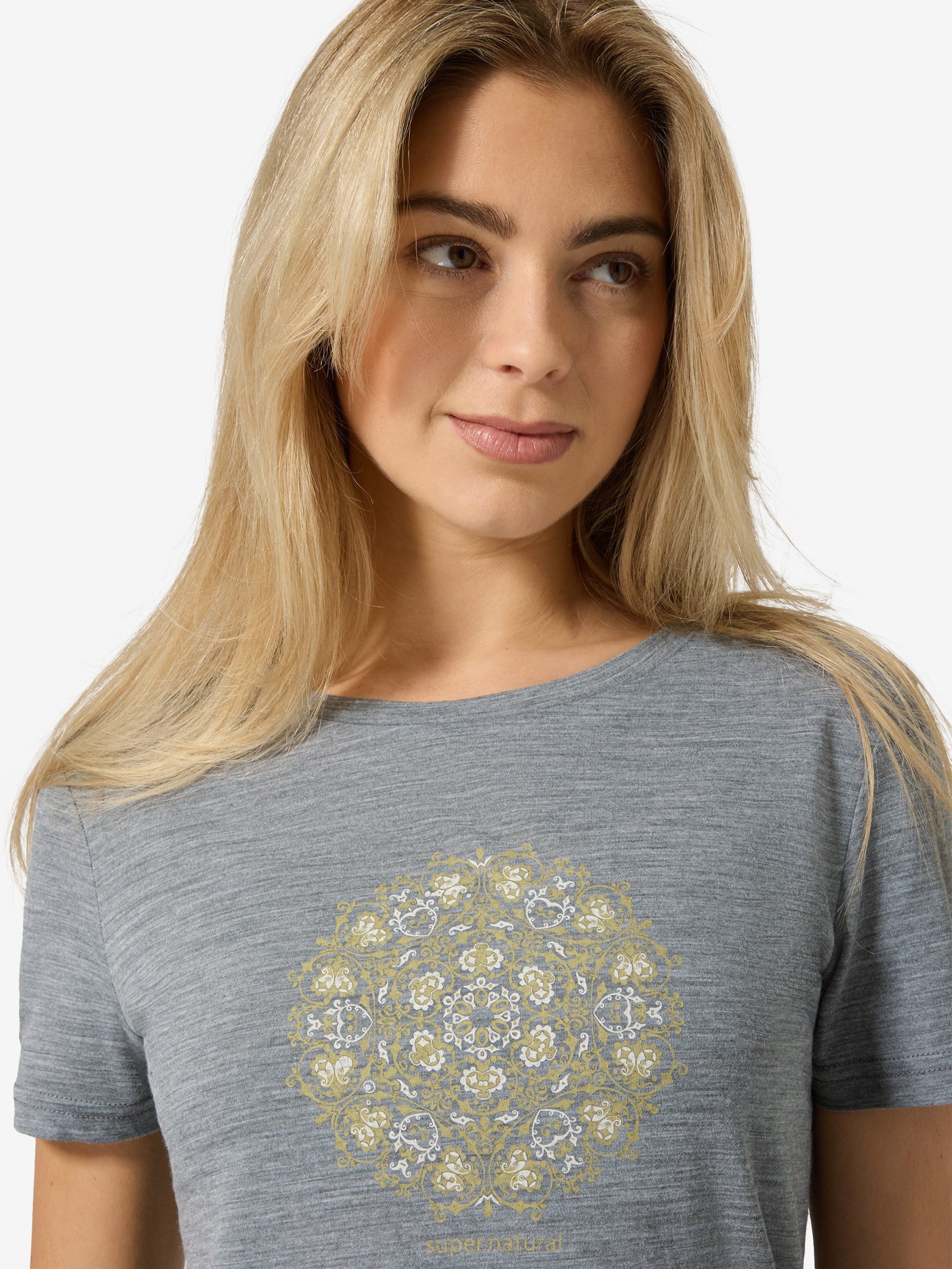 SUPER.NATURAL Print-Shirt Merino T-Shirt W ORNAMENT TEE lässiger Merino-Materialmix