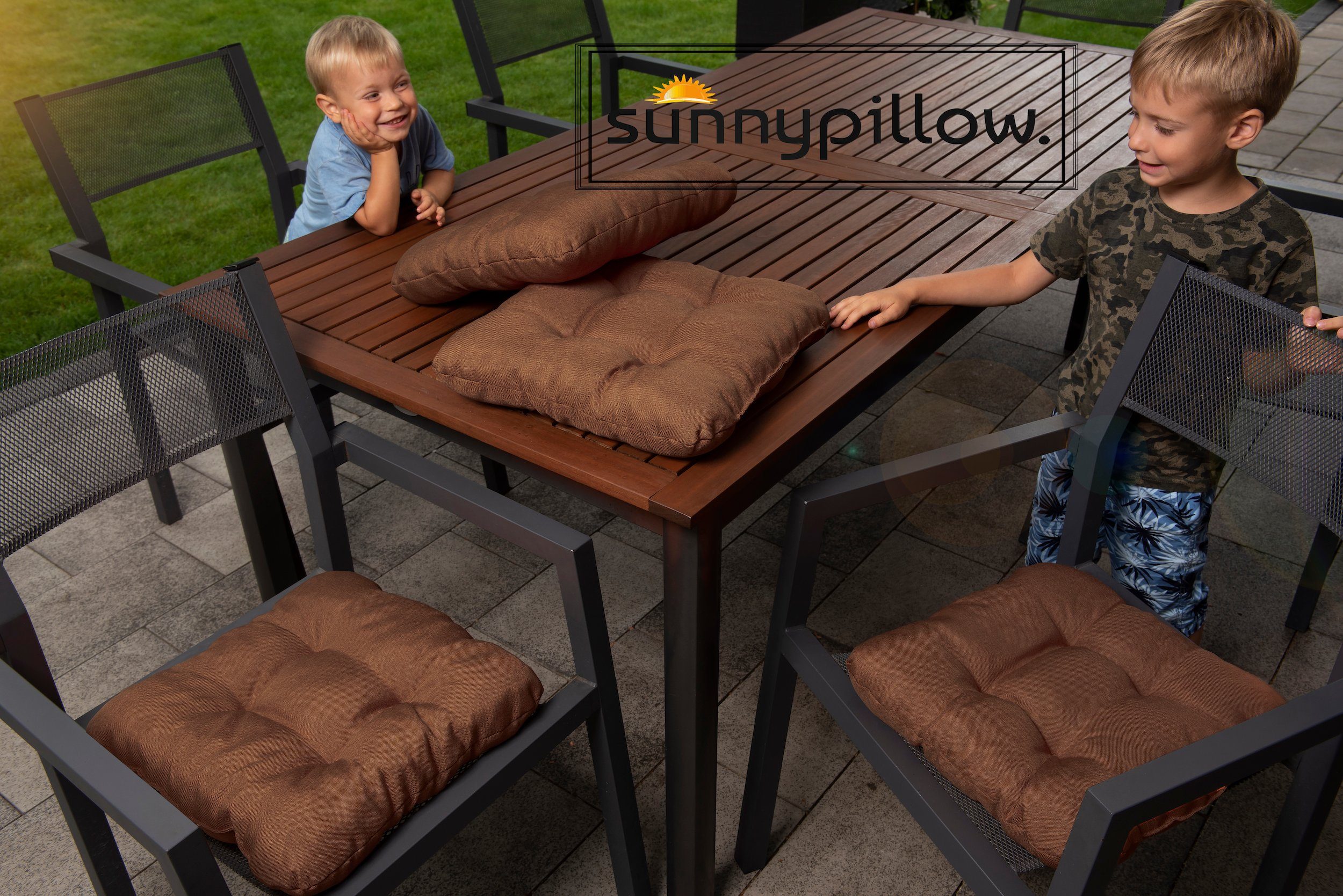 sunnypillow Stuhlkissen 4er Set Stuhlkissen 40x40 cm Bequeme 8cm, Polsterauflage Auflage für Stühle / Bänke